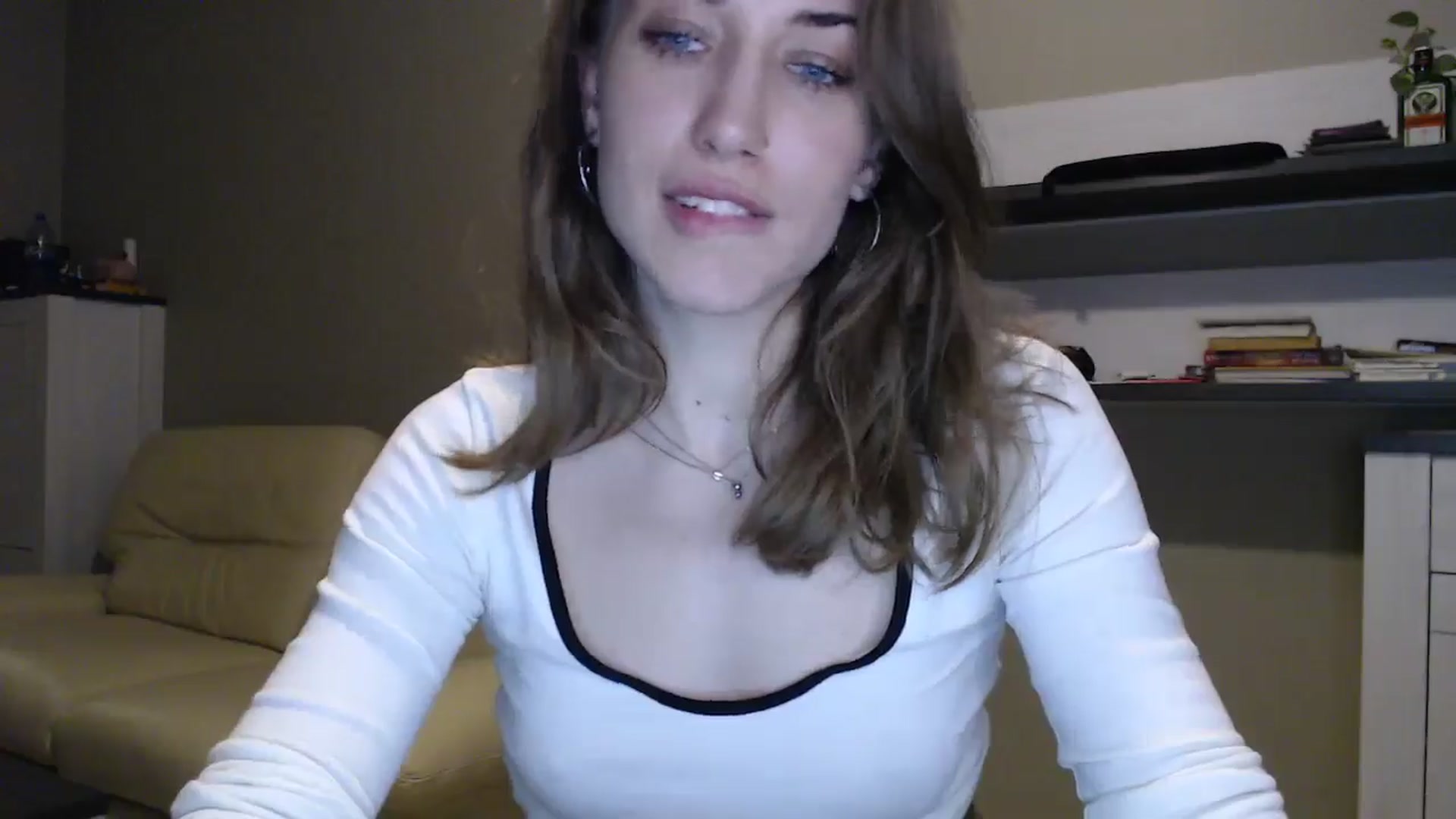 Gallery image thumbnail from GalaxyAnisia's myfreecams stream on, 12/18/2024, 02:28 image 17 of 20