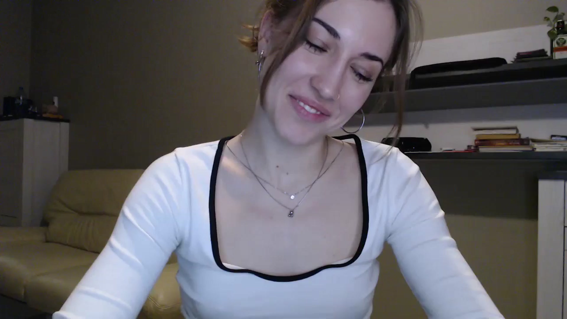 Gallery image thumbnail from GalaxyAnisia's myfreecams stream on, 12/18/2024, 02:28 image 7 of 20