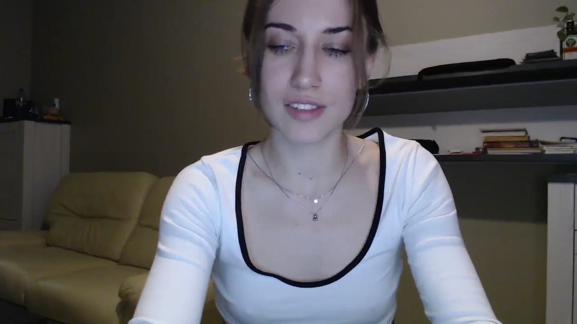 Gallery image thumbnail from GalaxyAnisia's myfreecams stream on, 12/18/2024, 02:28 image 4 of 20