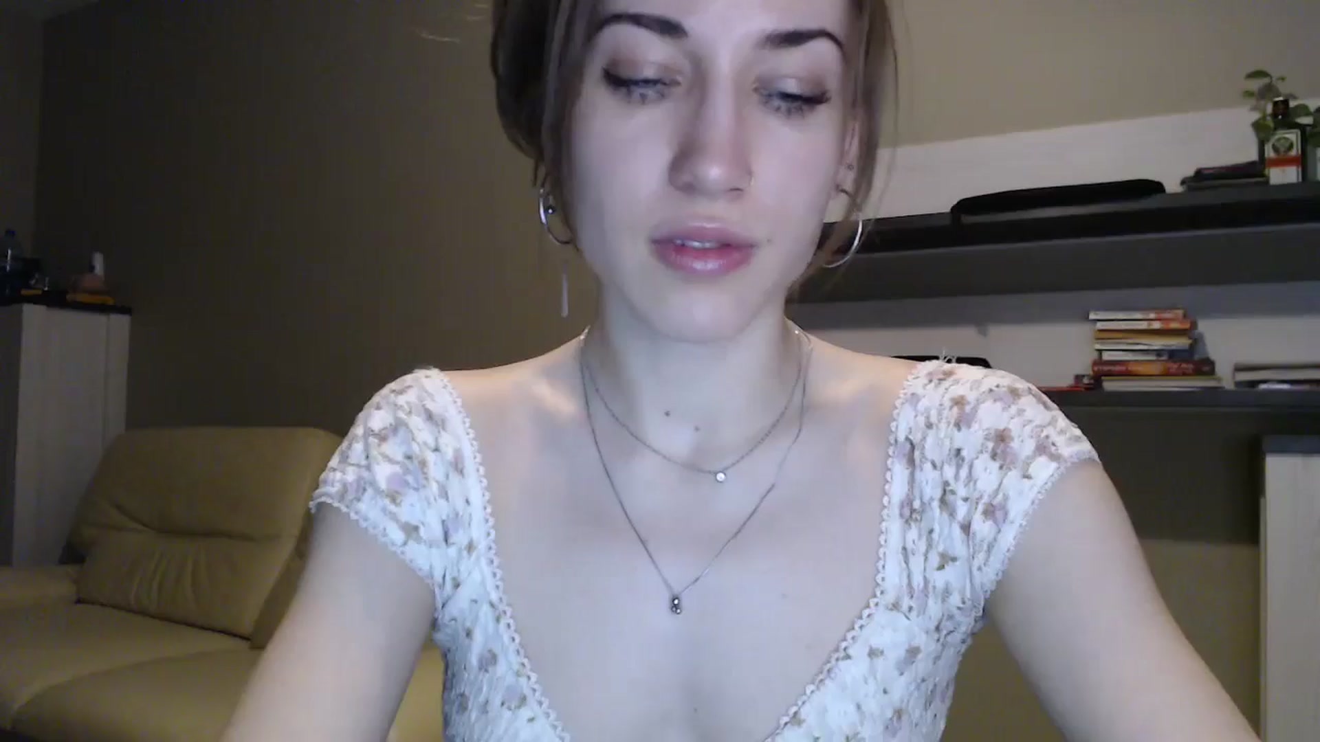Gallery image thumbnail from GalaxyAnisia's myfreecams stream on, 12/24/2024, 02:54 image 1 of 20