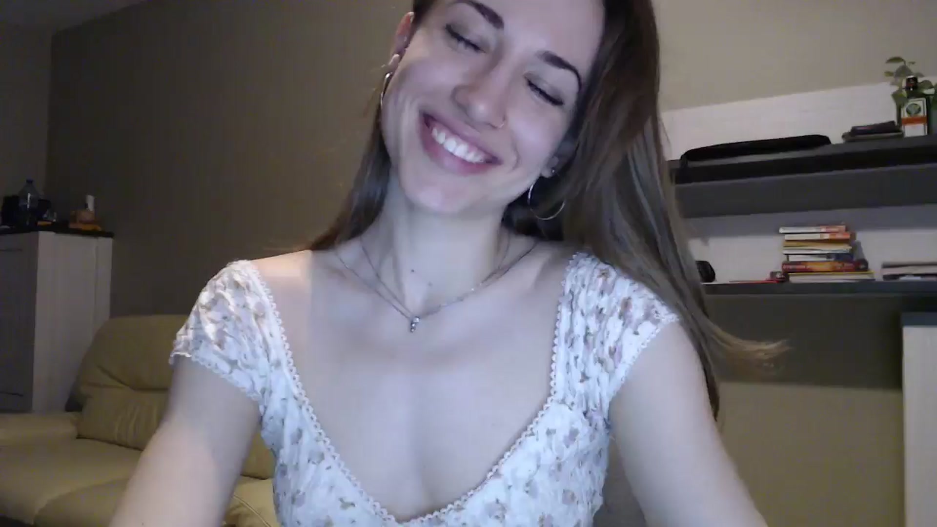 Gallery image thumbnail from GalaxyAnisia's myfreecams stream on, 12/24/2024, 05:08 image 1 of 20