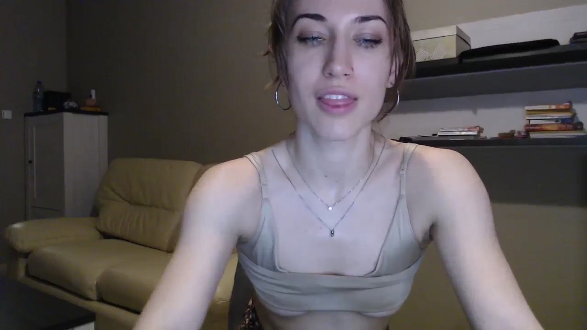 Gallery image thumbnail from GalaxyAnisia's myfreecams stream on, 12/30/2024, 04:41 image 11 of 20