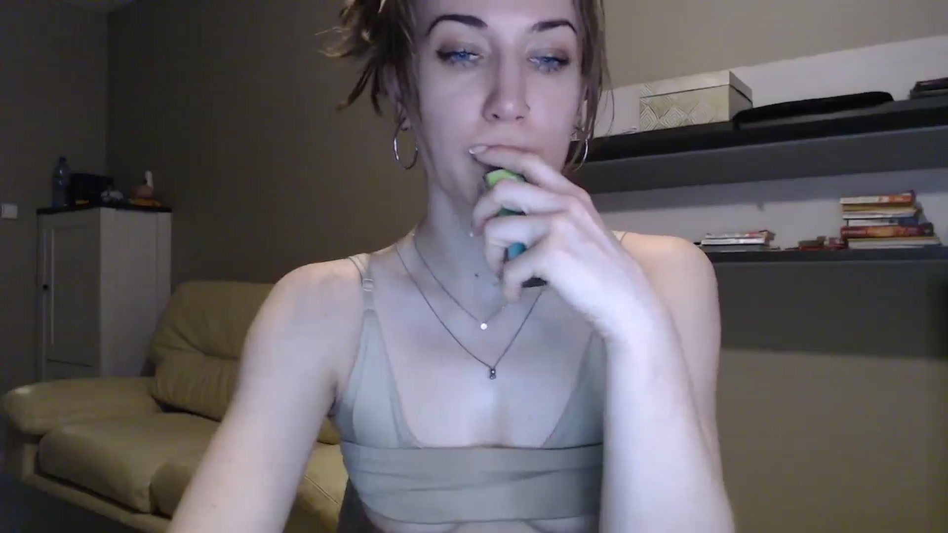 Gallery image thumbnail from GalaxyAnisia's myfreecams stream on, 12/30/2024, 04:41 image 18 of 20