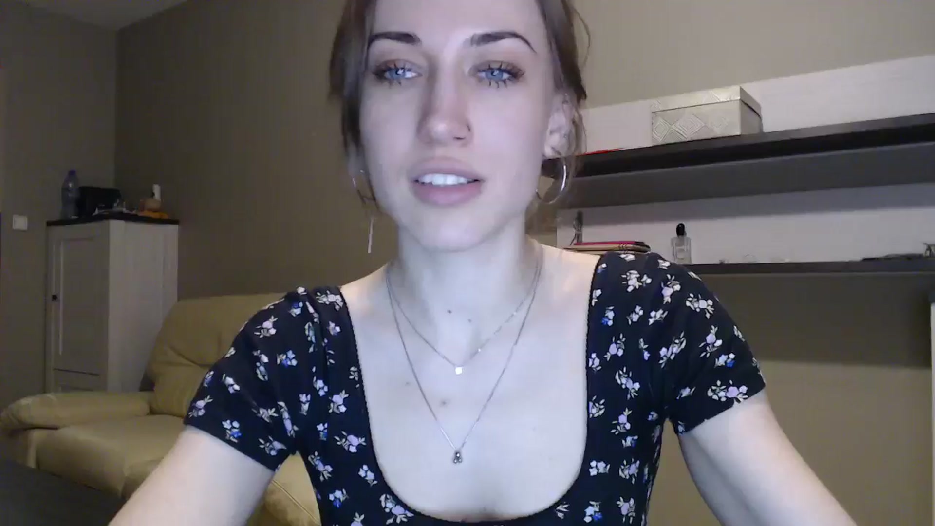 Gallery image thumbnail from GalaxyAnisia's myfreecams stream on, 01/04/2025, 01:40 image 18 of 20