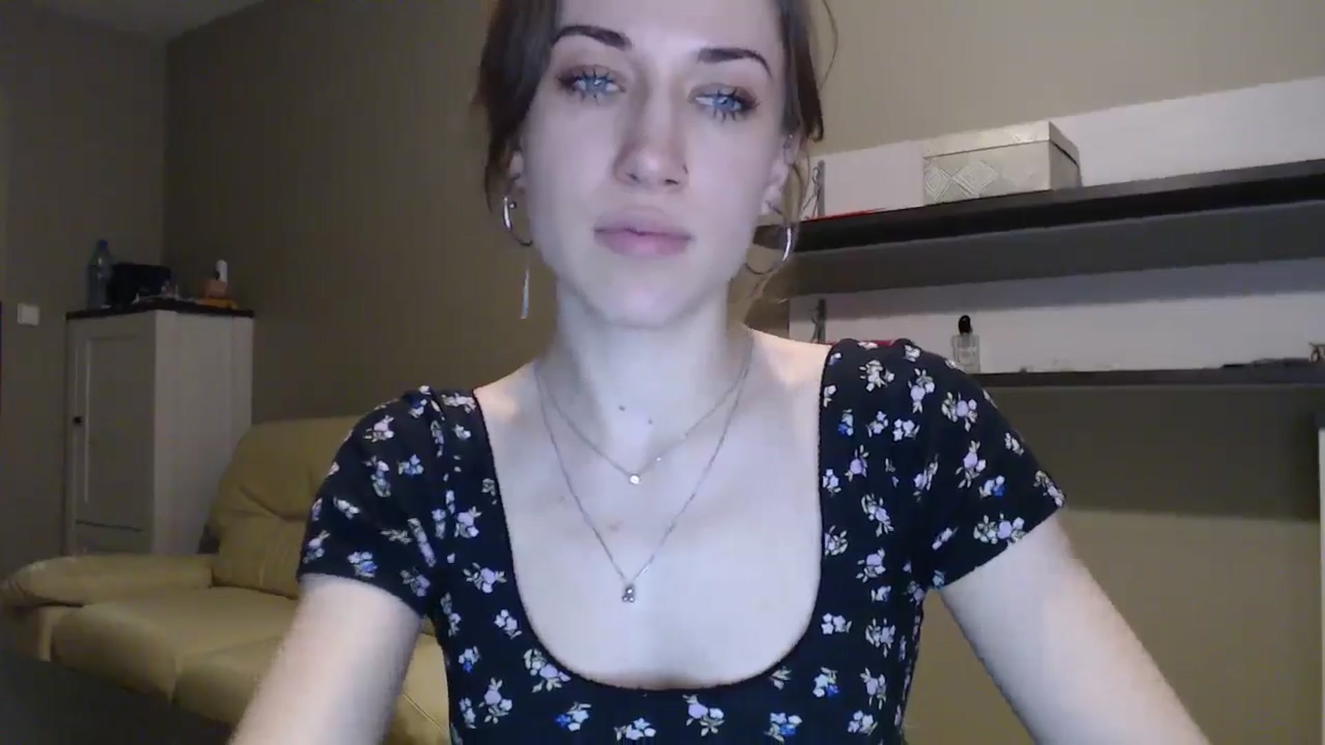 Gallery image thumbnail from GalaxyAnisia's myfreecams stream on, 01/04/2025, 01:40 image 14 of 20