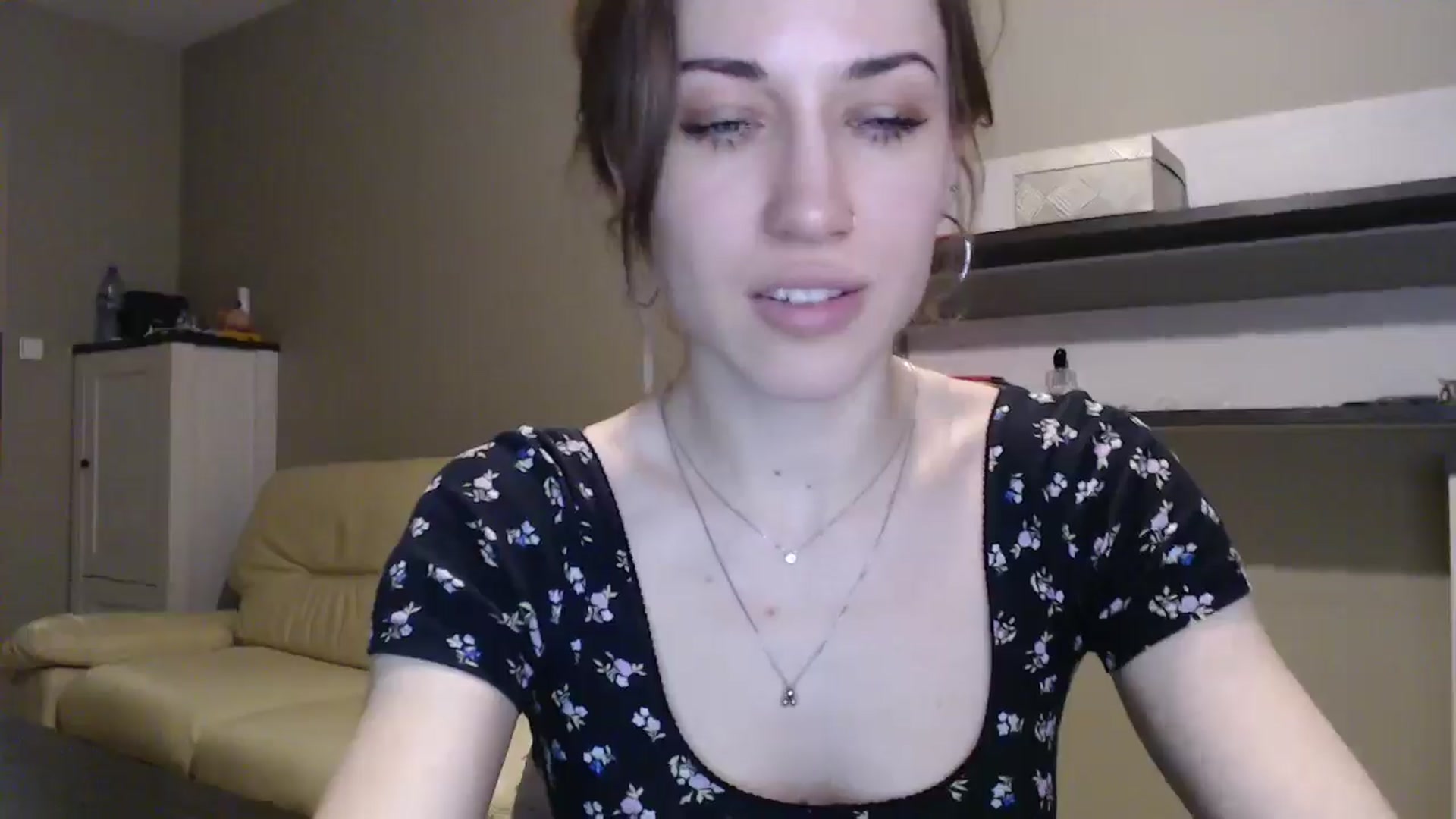 Gallery image thumbnail from GalaxyAnisia's myfreecams stream on, 01/04/2025, 01:40 image 16 of 20
