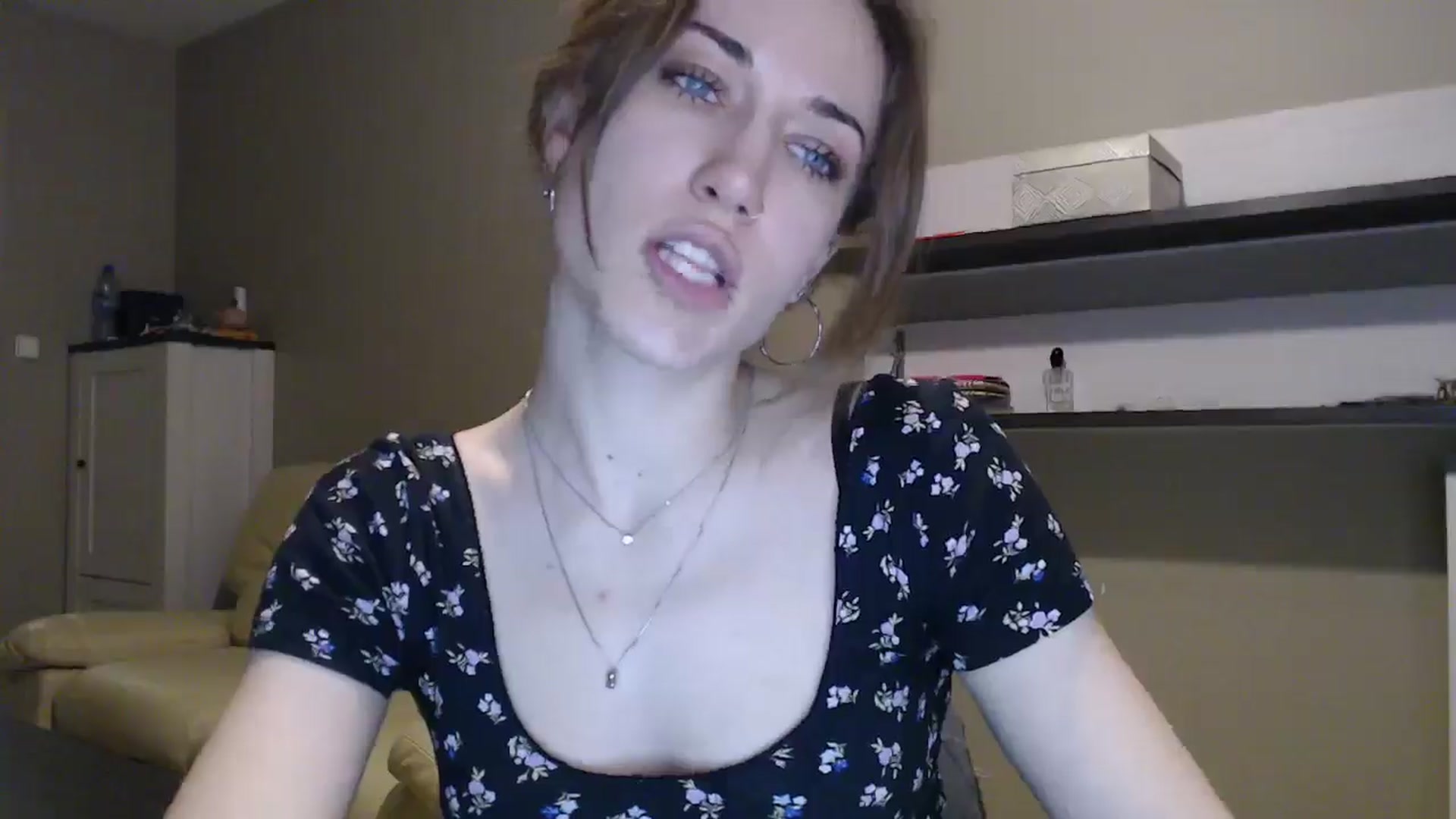 Gallery image thumbnail from GalaxyAnisia's myfreecams stream on, 01/04/2025, 01:40 image 4 of 20