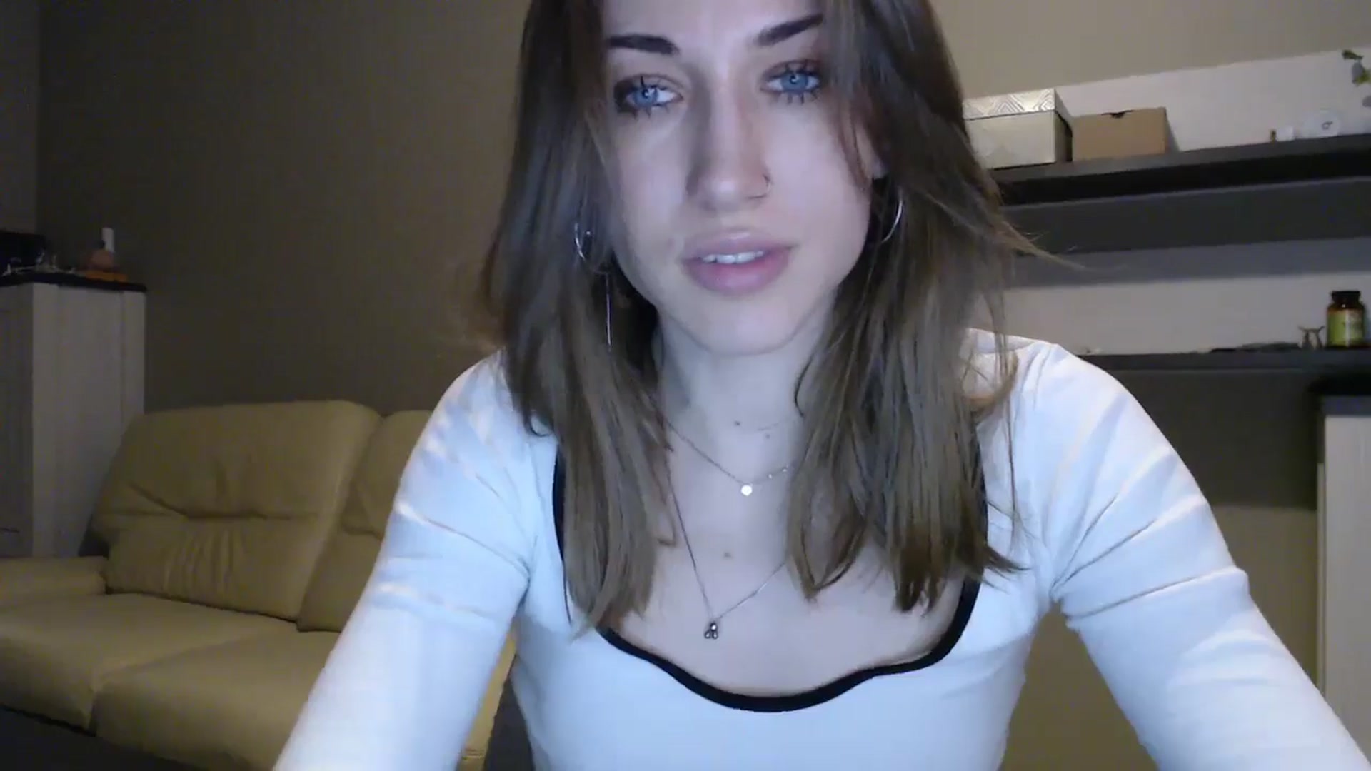 Gallery image thumbnail from GalaxyAnisia's myfreecams stream on, 01/05/2025, 05:39 image 15 of 20