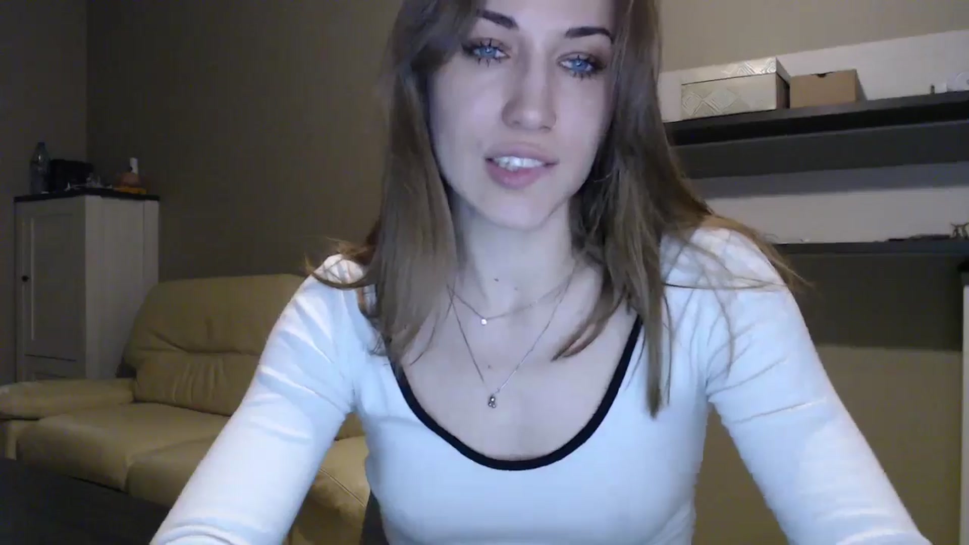 Gallery image thumbnail from GalaxyAnisia's myfreecams stream on, 01/05/2025, 05:39 image 4 of 20