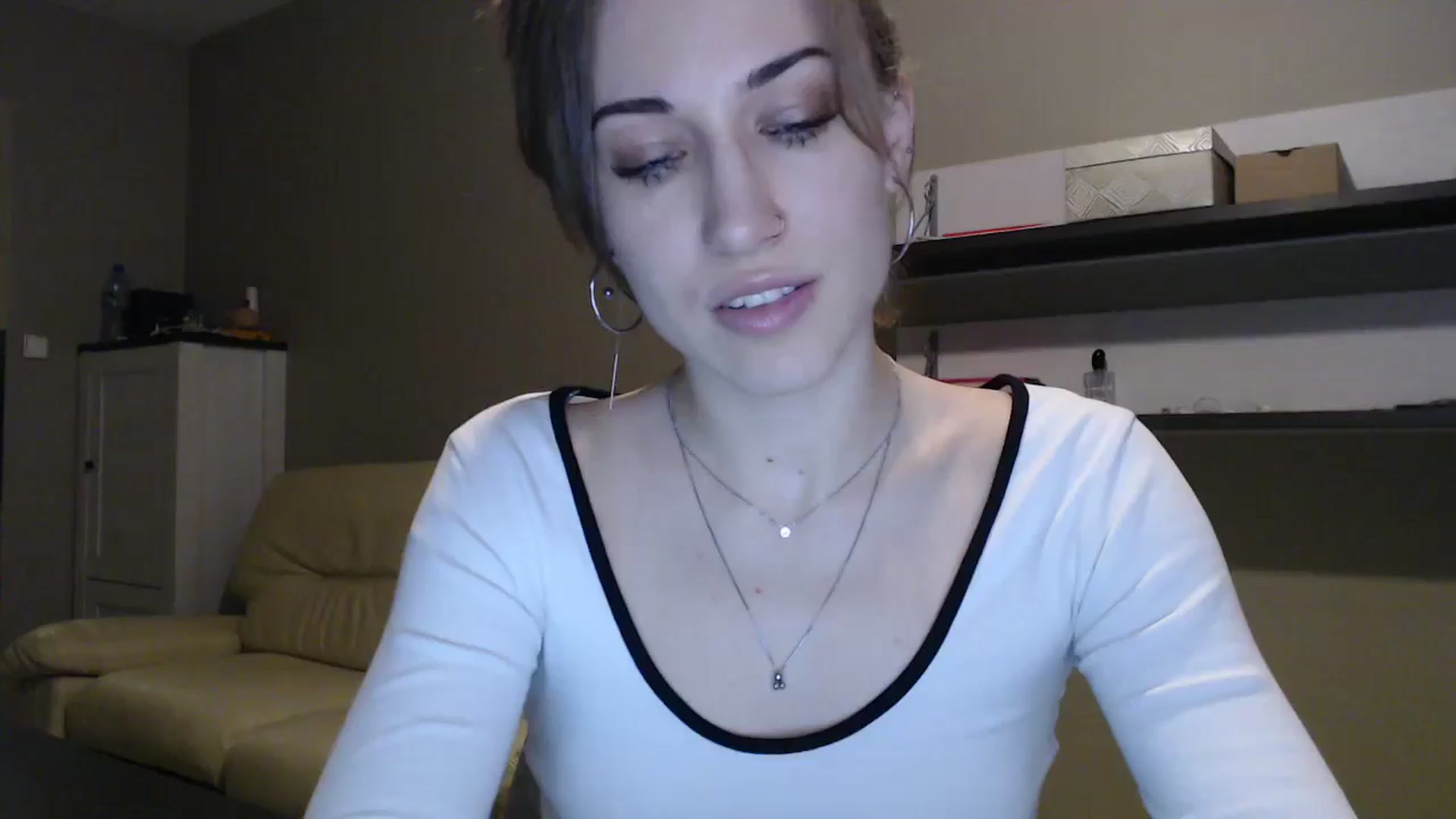 Gallery image thumbnail from GalaxyAnisia's myfreecams stream on, 01/05/2025, 05:39 image 1 of 20