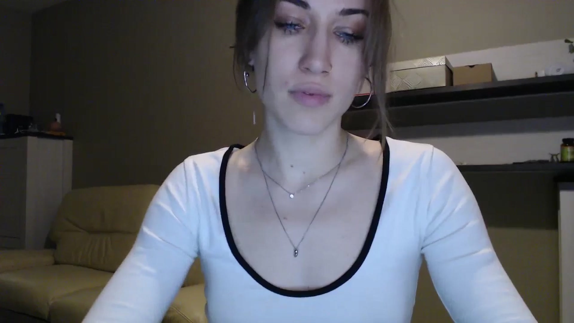 Gallery image thumbnail from GalaxyAnisia's myfreecams stream on, 01/05/2025, 05:39 image 7 of 20