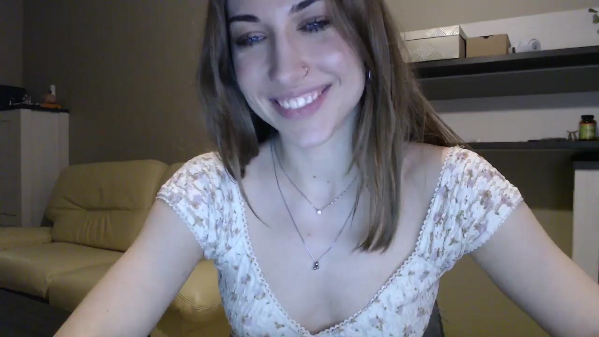 Gallery image thumbnail from GalaxyAnisia's myfreecams stream on, 01/05/2025, 21:18 image 19 of 20