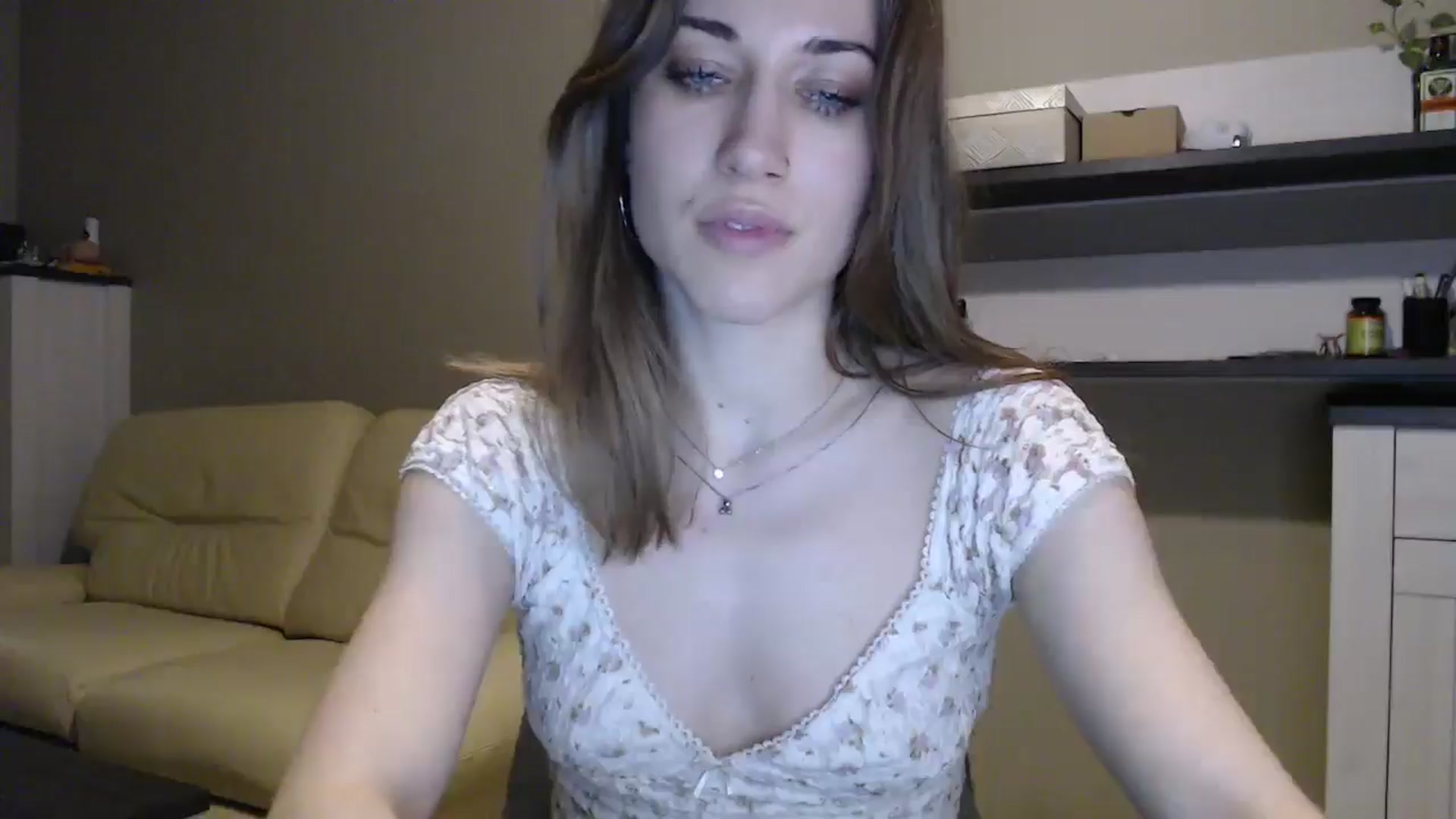 Gallery image thumbnail from GalaxyAnisia's myfreecams stream on, 01/05/2025, 23:12 image 17 of 20