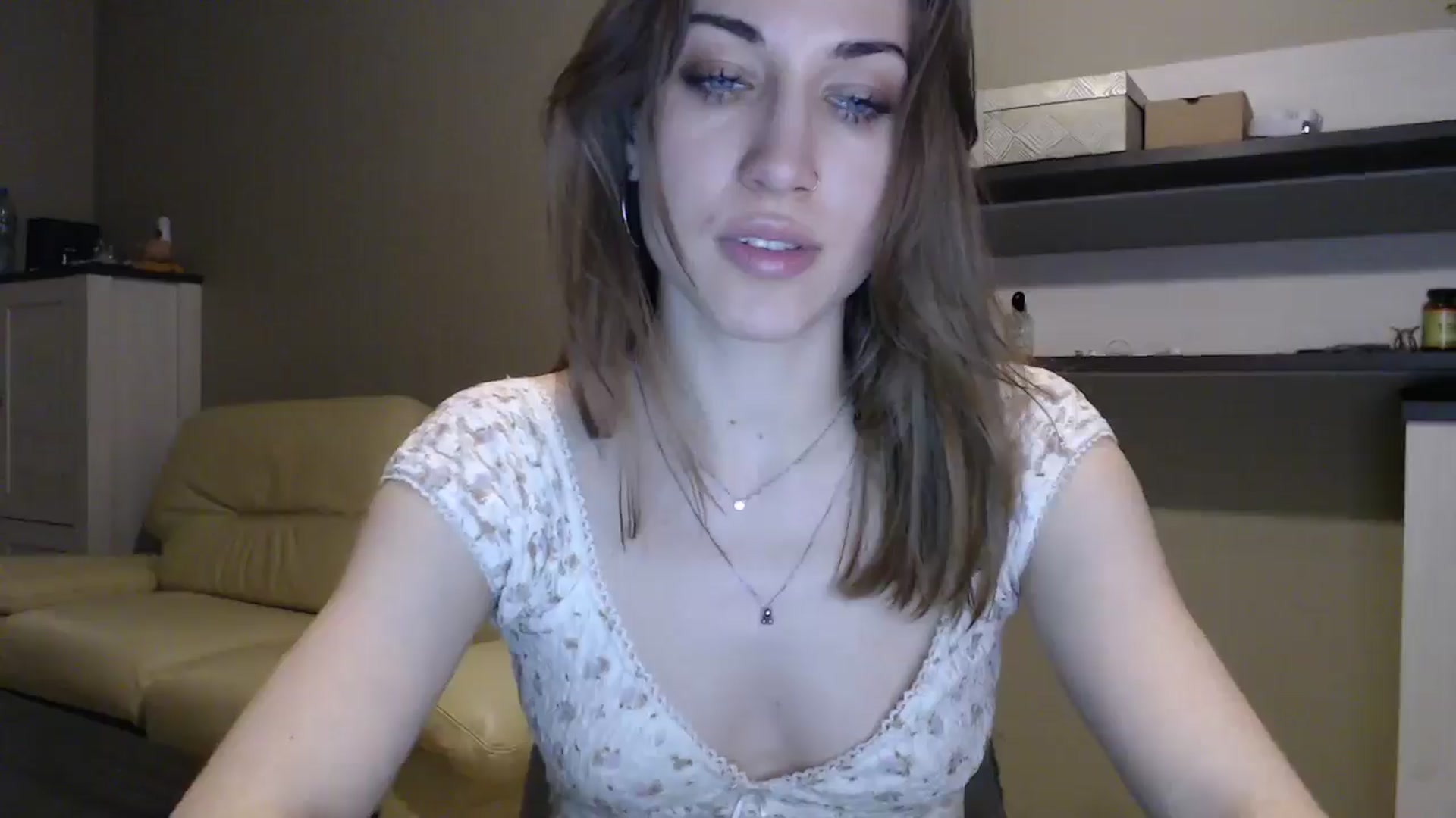 Gallery image thumbnail from GalaxyAnisia's myfreecams stream on, 01/05/2025, 23:12 image 6 of 20
