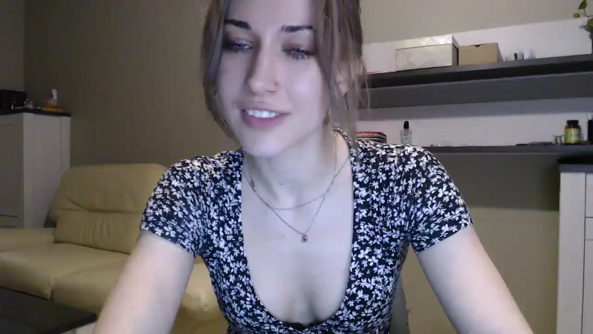 Gallery image thumbnail from GalaxyAnisia's myfreecams stream on, 01/07/2025, 01:53 image 13 of 20