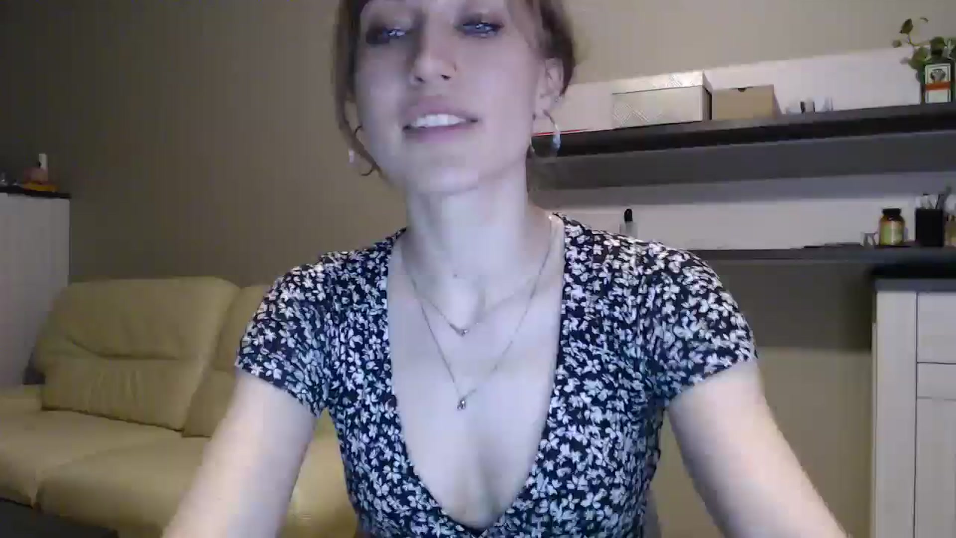 Gallery image thumbnail from GalaxyAnisia's myfreecams stream on, 01/07/2025, 03:34 image 19 of 20