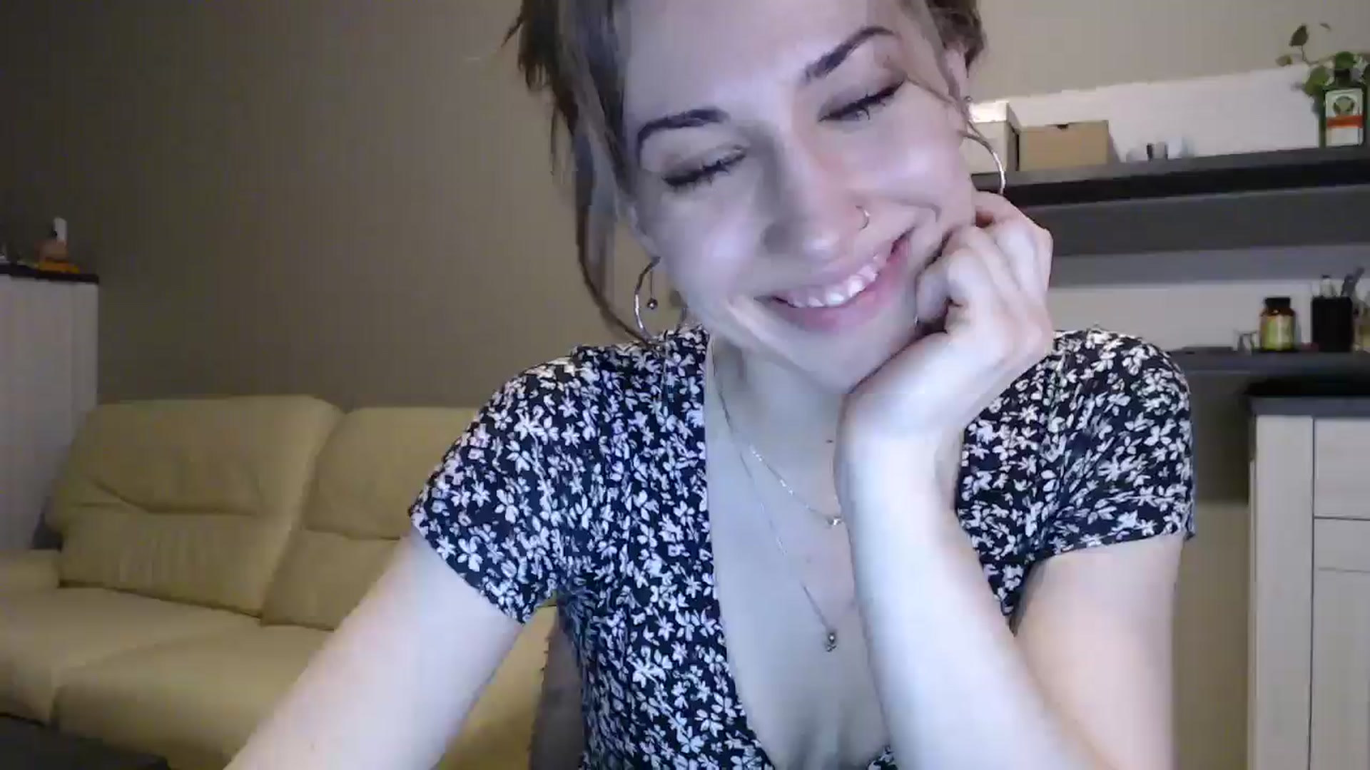 Gallery image thumbnail from GalaxyAnisia's myfreecams stream on, 01/07/2025, 03:34 image 18 of 20