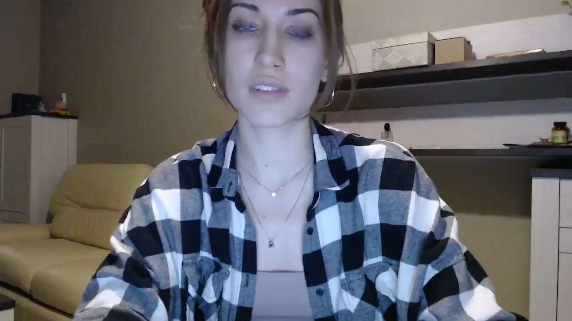 Gallery image thumbnail from GalaxyAnisia's myfreecams stream on, 01/14/2025, 02:42 image 12 of 20