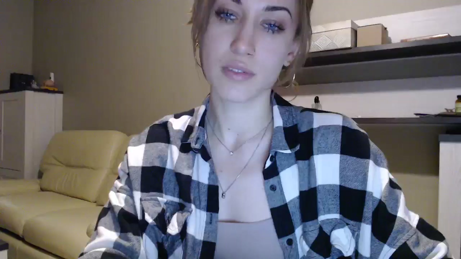 Gallery image thumbnail from GalaxyAnisia's myfreecams stream on, 01/14/2025, 02:42 image 1 of 20