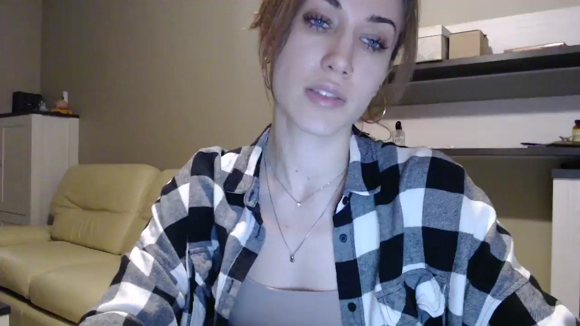 Gallery image thumbnail from GalaxyAnisia's myfreecams stream on, 01/14/2025, 02:42 image 3 of 20