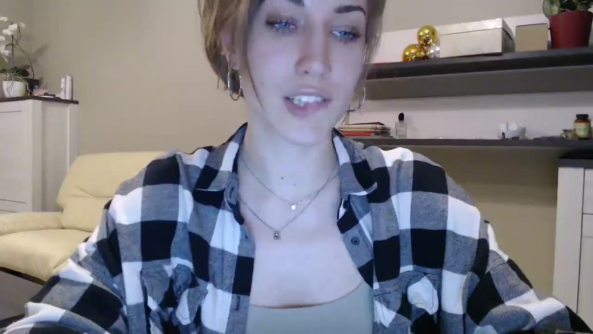 Gallery image thumbnail from GalaxyAnisia's myfreecams stream on, 01/21/2025, 01:49 image 16 of 20