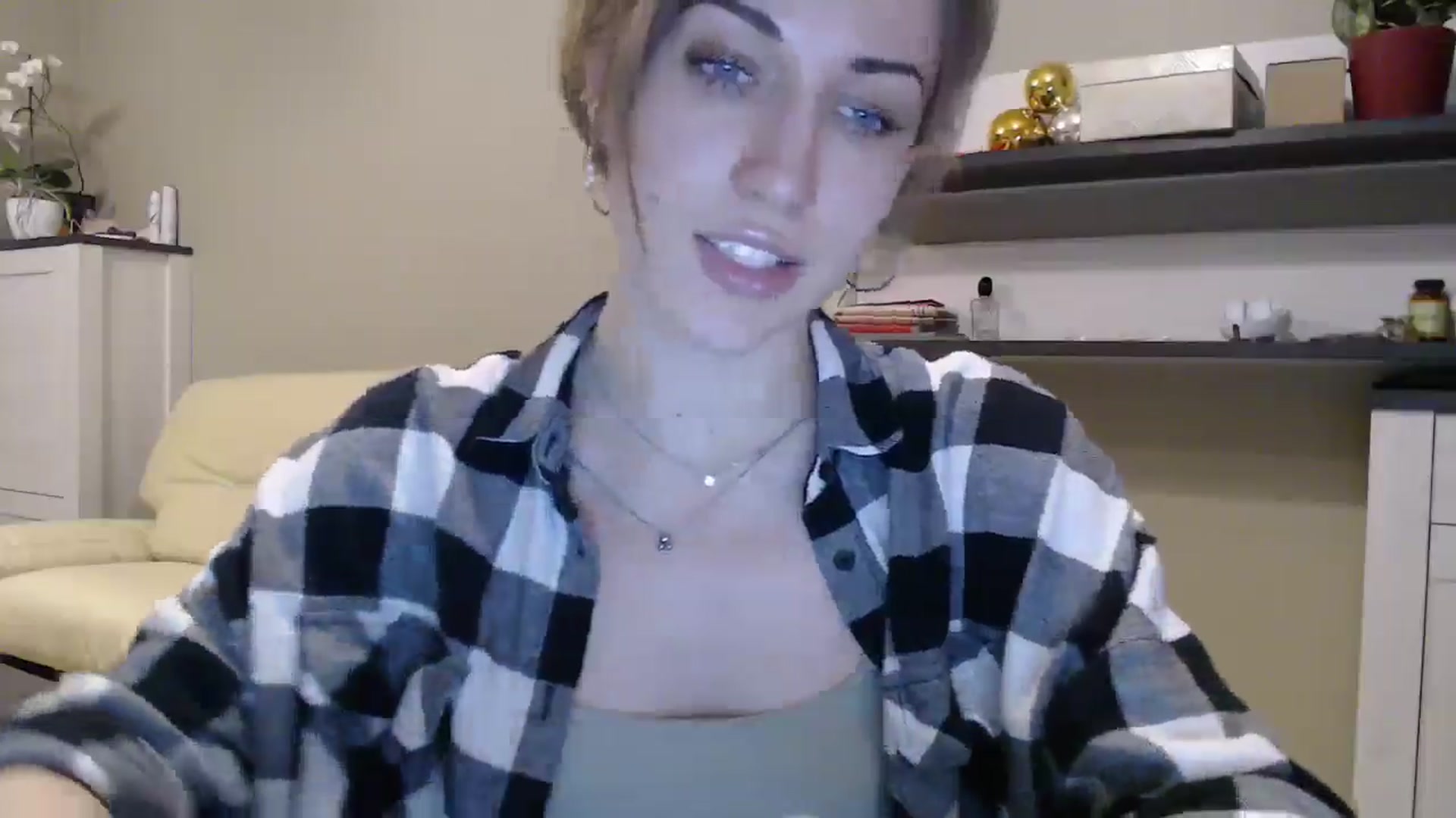 Gallery image thumbnail from GalaxyAnisia's myfreecams stream on, 01/21/2025, 01:49 image 15 of 20