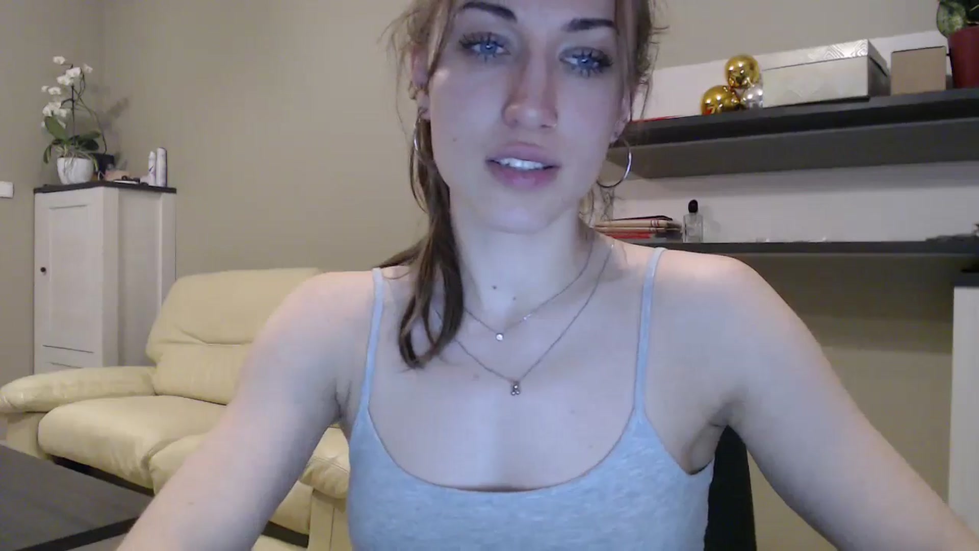 Gallery image thumbnail from GalaxyAnisia's myfreecams stream on, 01/22/2025, 05:15 image 17 of 20