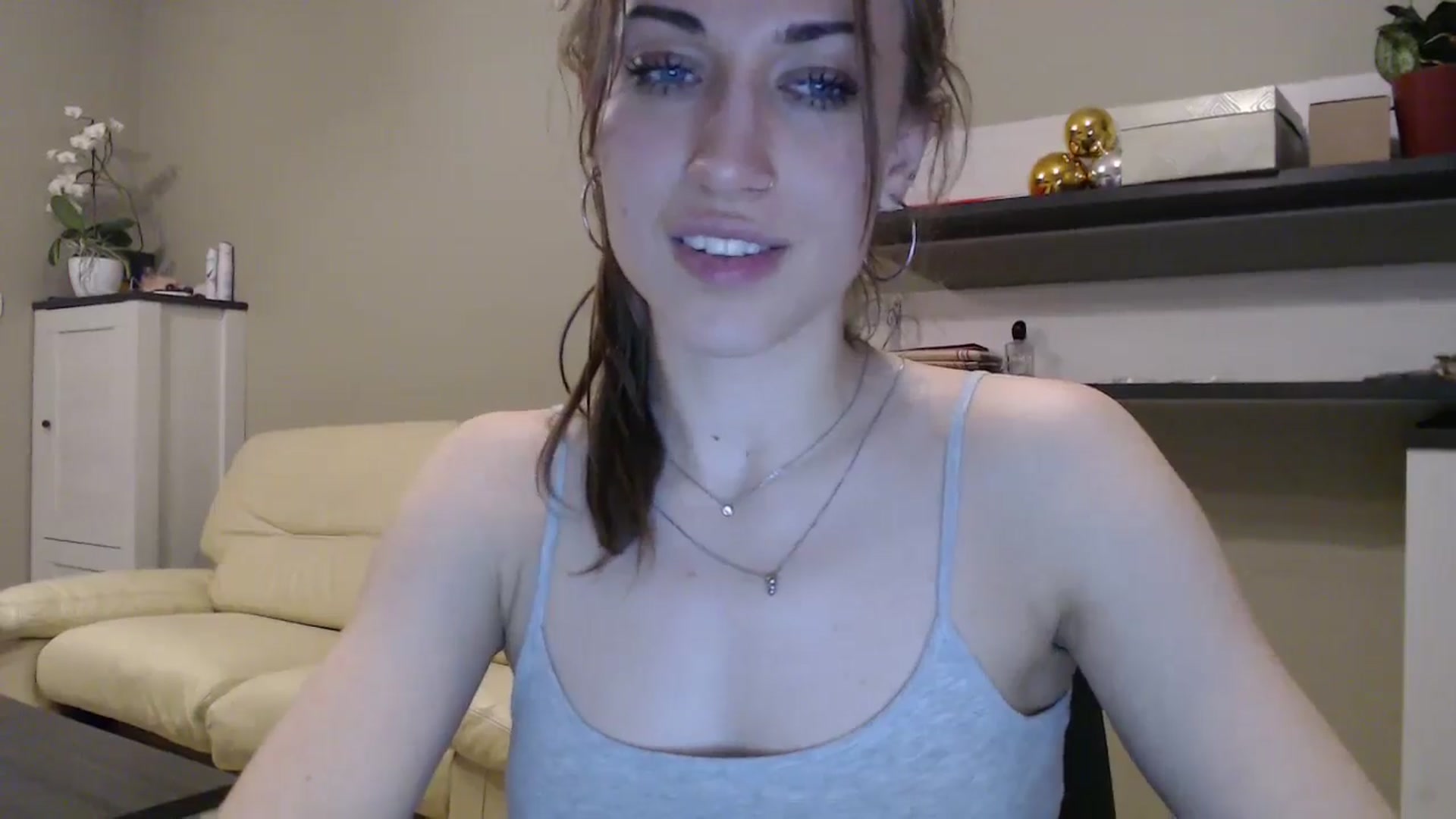 Gallery image thumbnail from GalaxyAnisia's myfreecams stream on, 01/22/2025, 06:14 image 13 of 20