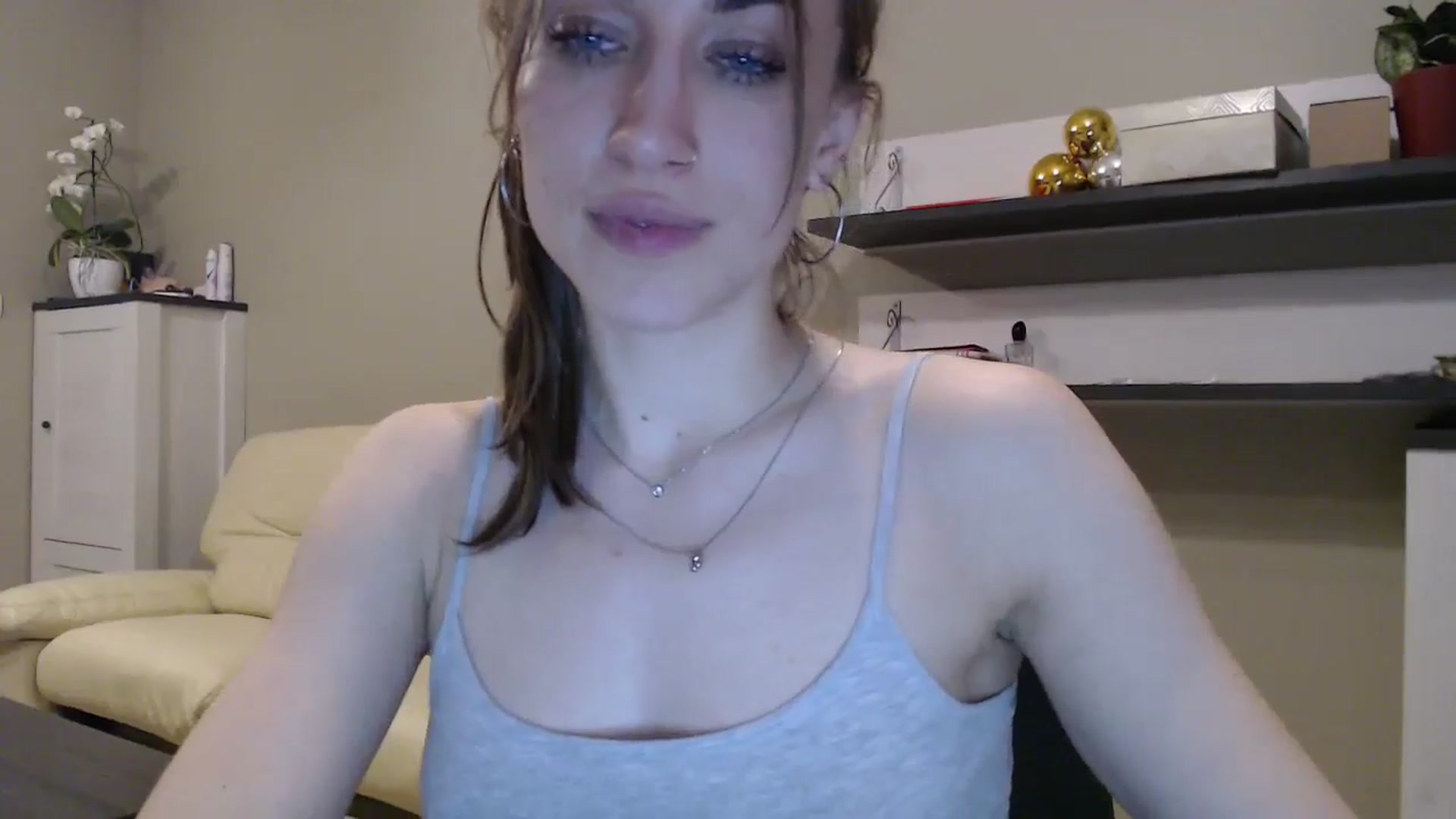 Gallery image thumbnail from GalaxyAnisia's myfreecams stream on, 01/22/2025, 06:14 image 15 of 20