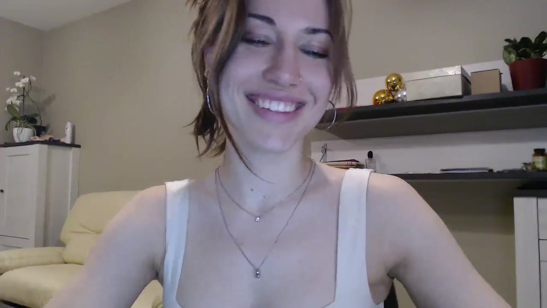 Gallery image thumbnail from GalaxyAnisia's myfreecams stream on, 01/23/2025, 04:15 image 20 of 20
