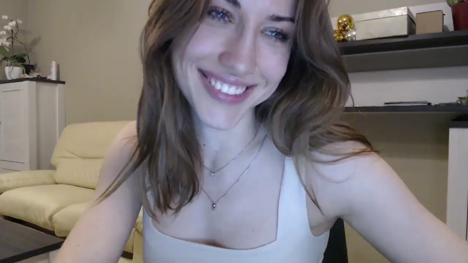 Gallery image thumbnail from GalaxyAnisia's myfreecams stream on, 01/23/2025, 04:15 image 12 of 20