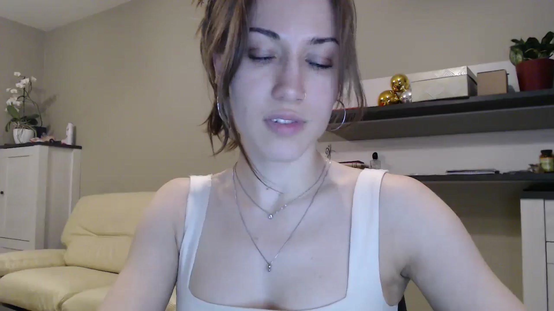 Gallery image thumbnail from GalaxyAnisia's myfreecams stream on, 01/23/2025, 04:15 image 19 of 20