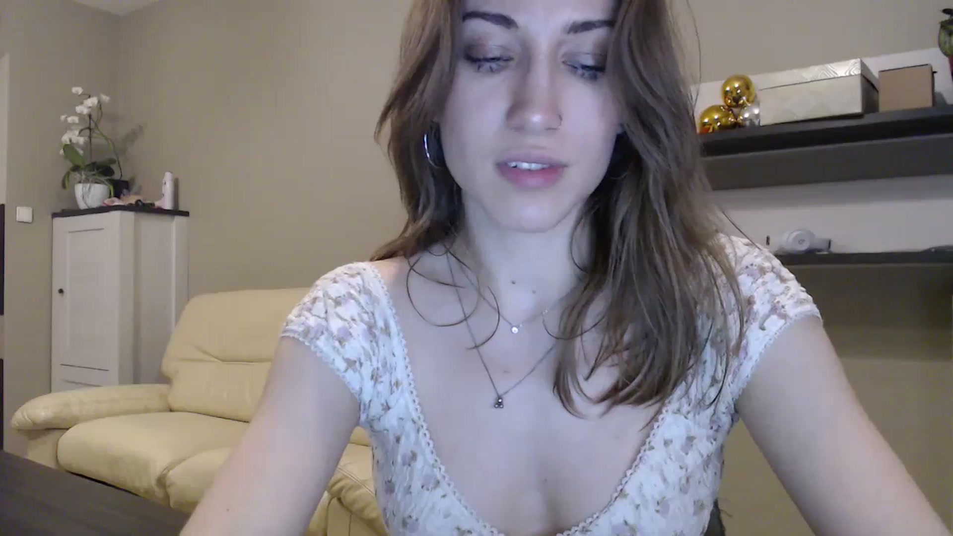 Gallery image thumbnail from GalaxyAnisia's myfreecams stream on, 01/24/2025, 04:23 image 14 of 20