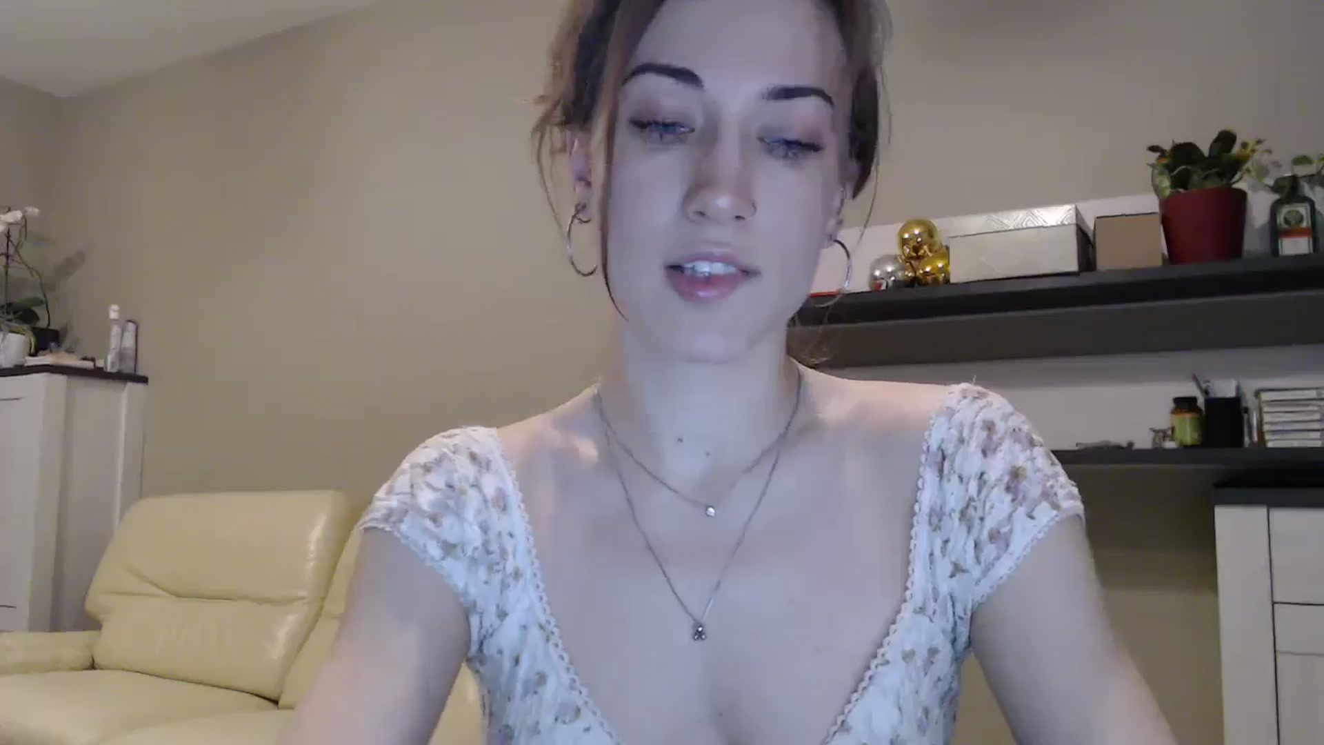 Gallery image thumbnail from GalaxyAnisia's myfreecams stream on, 02/09/2025, 20:23 image 6 of 20