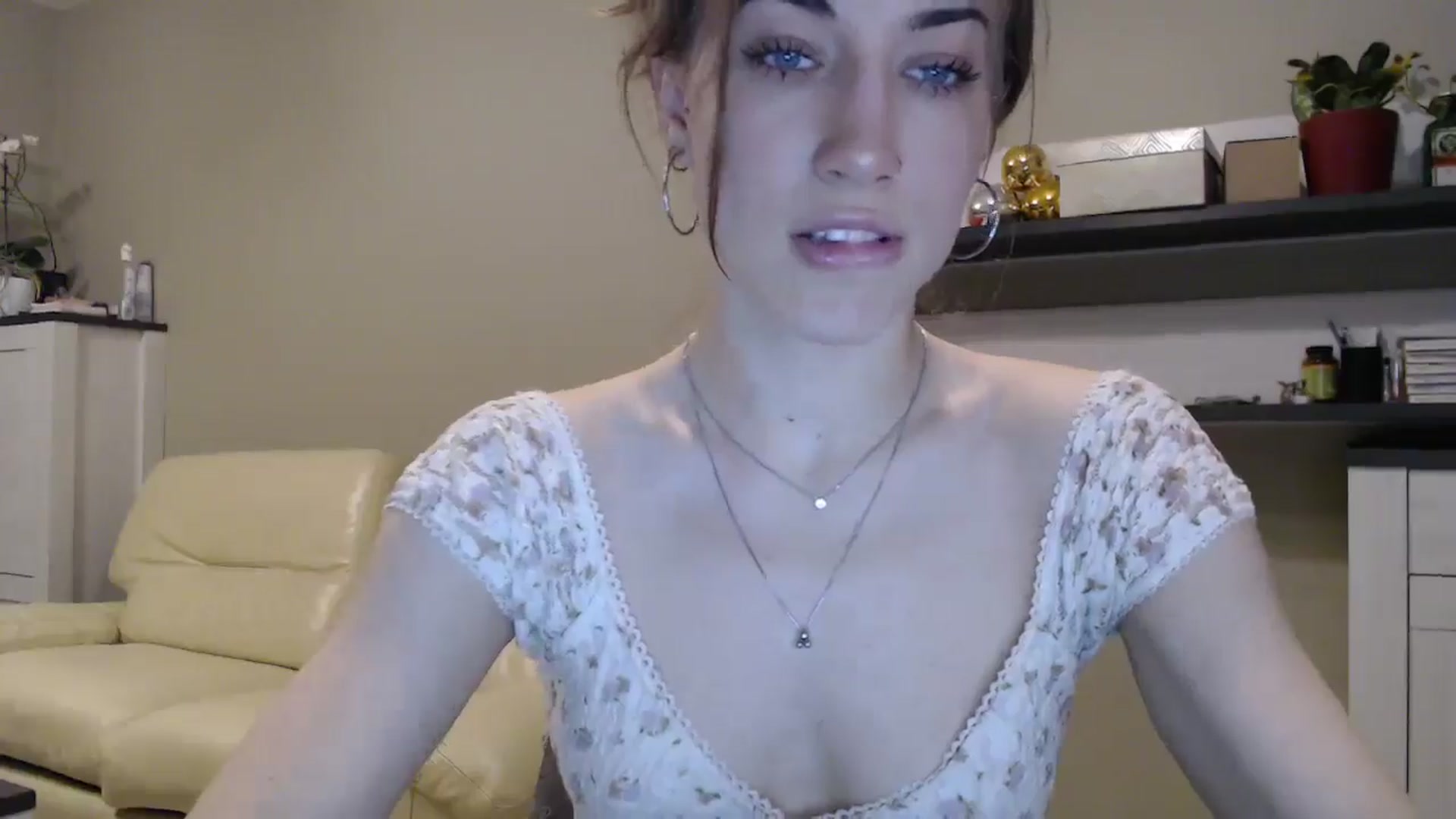 Gallery image thumbnail from GalaxyAnisia's myfreecams stream on, 02/09/2025, 20:23 image 7 of 20