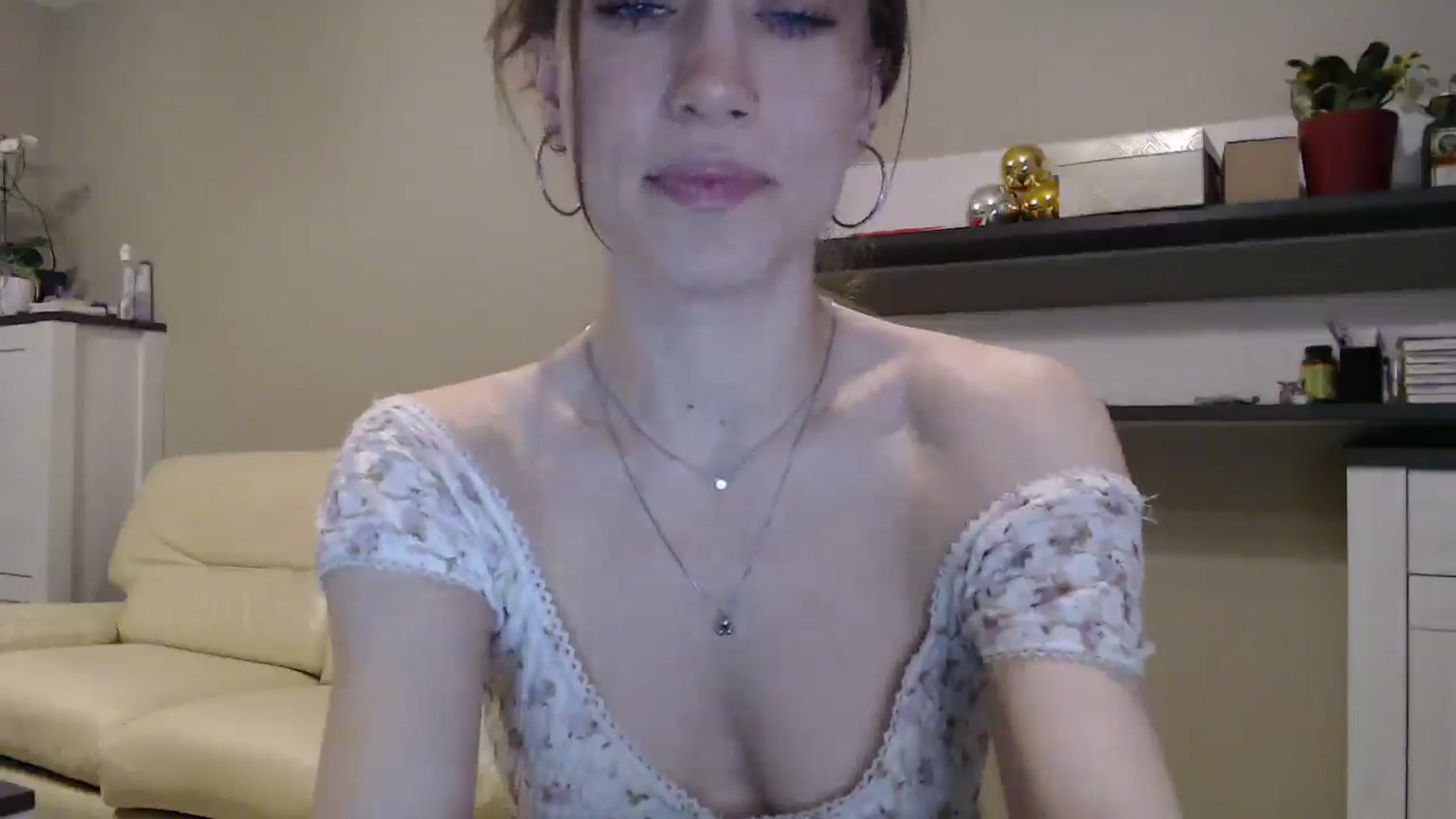 Gallery image thumbnail from GalaxyAnisia's myfreecams stream on, 02/09/2025, 20:23 image 11 of 20