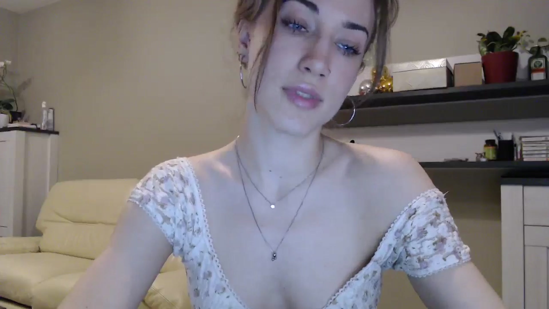 Gallery image thumbnail from GalaxyAnisia's myfreecams stream on, 02/09/2025, 22:09 image 14 of 20
