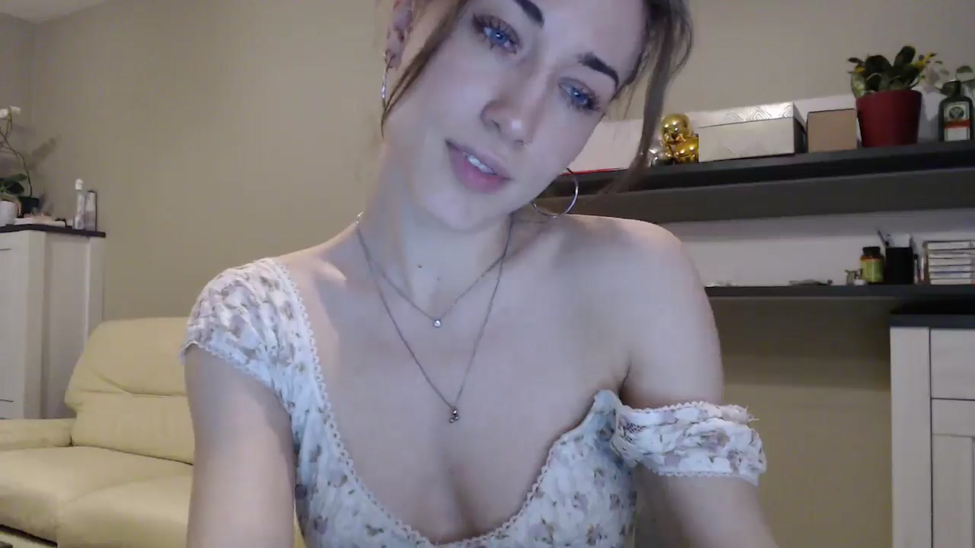 Gallery image thumbnail from GalaxyAnisia's myfreecams stream on, 02/09/2025, 22:09 image 8 of 20
