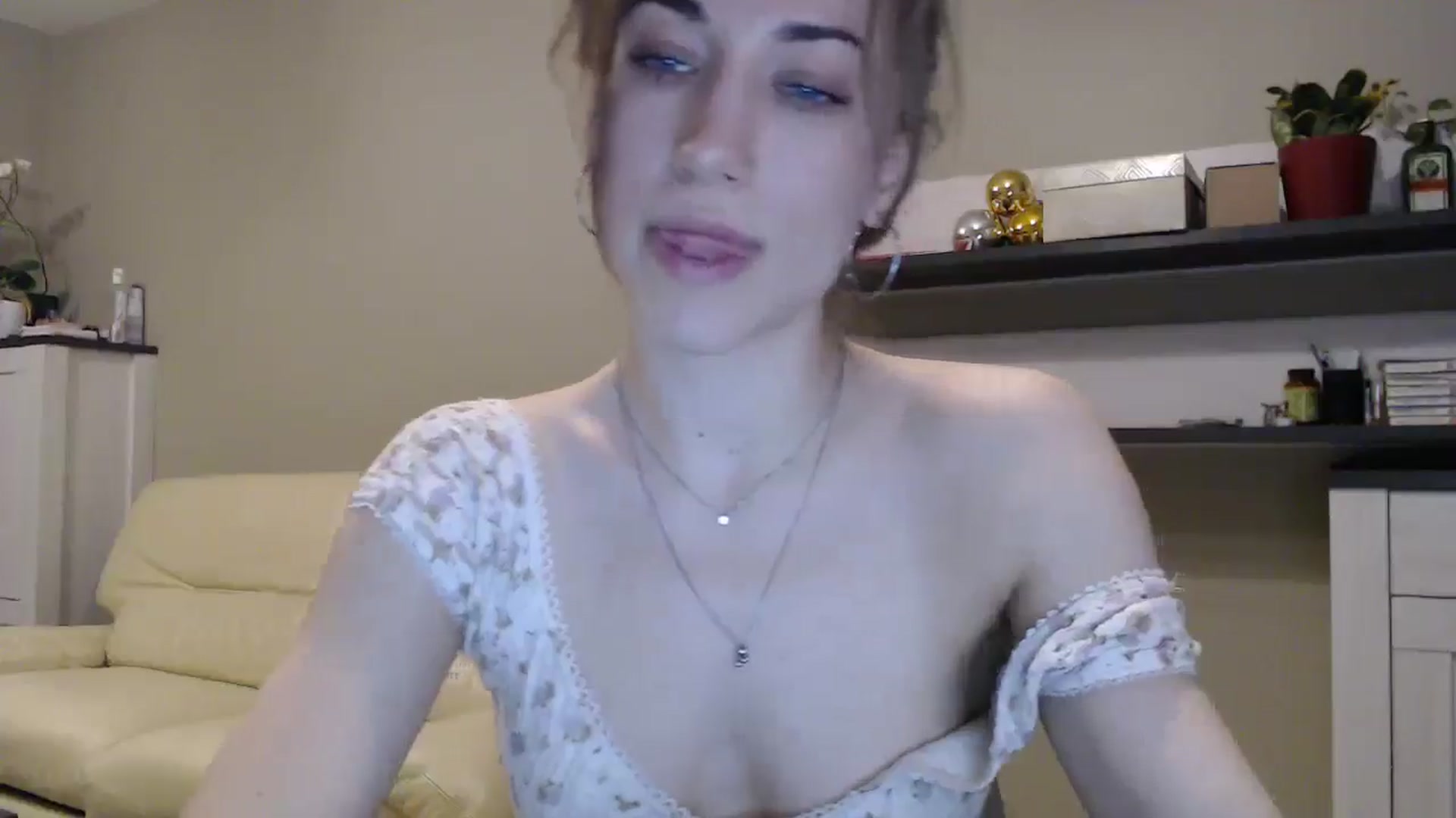 Gallery image thumbnail from GalaxyAnisia's myfreecams stream on, 02/09/2025, 22:09 image 9 of 20