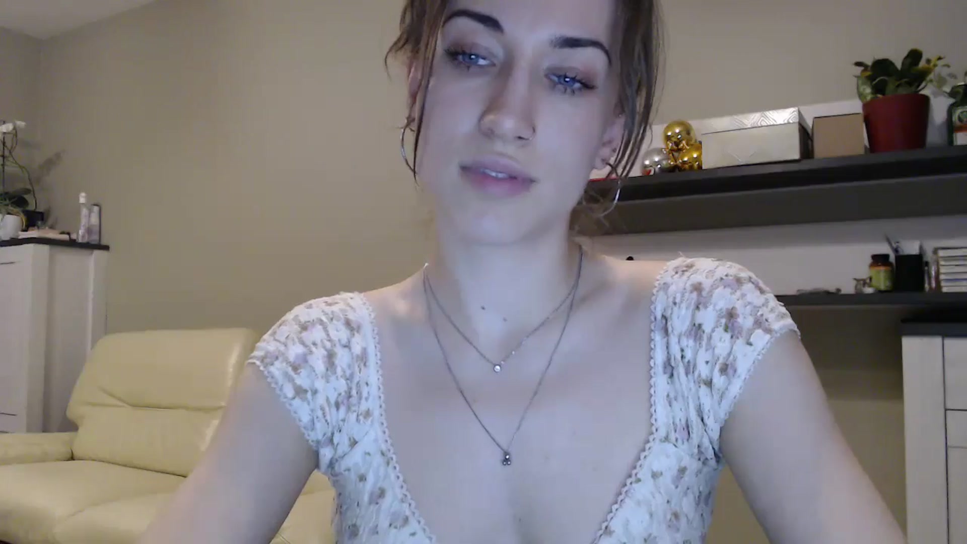 Gallery image thumbnail from GalaxyAnisia's myfreecams stream on, 02/10/2025, 01:27 image 18 of 20