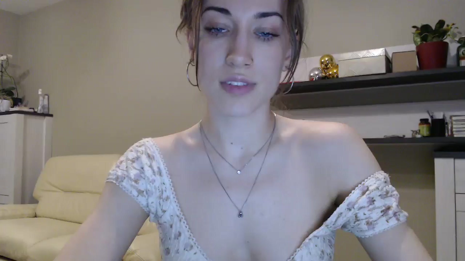 Gallery image thumbnail from GalaxyAnisia's myfreecams stream on, 02/10/2025, 01:27 image 9 of 20