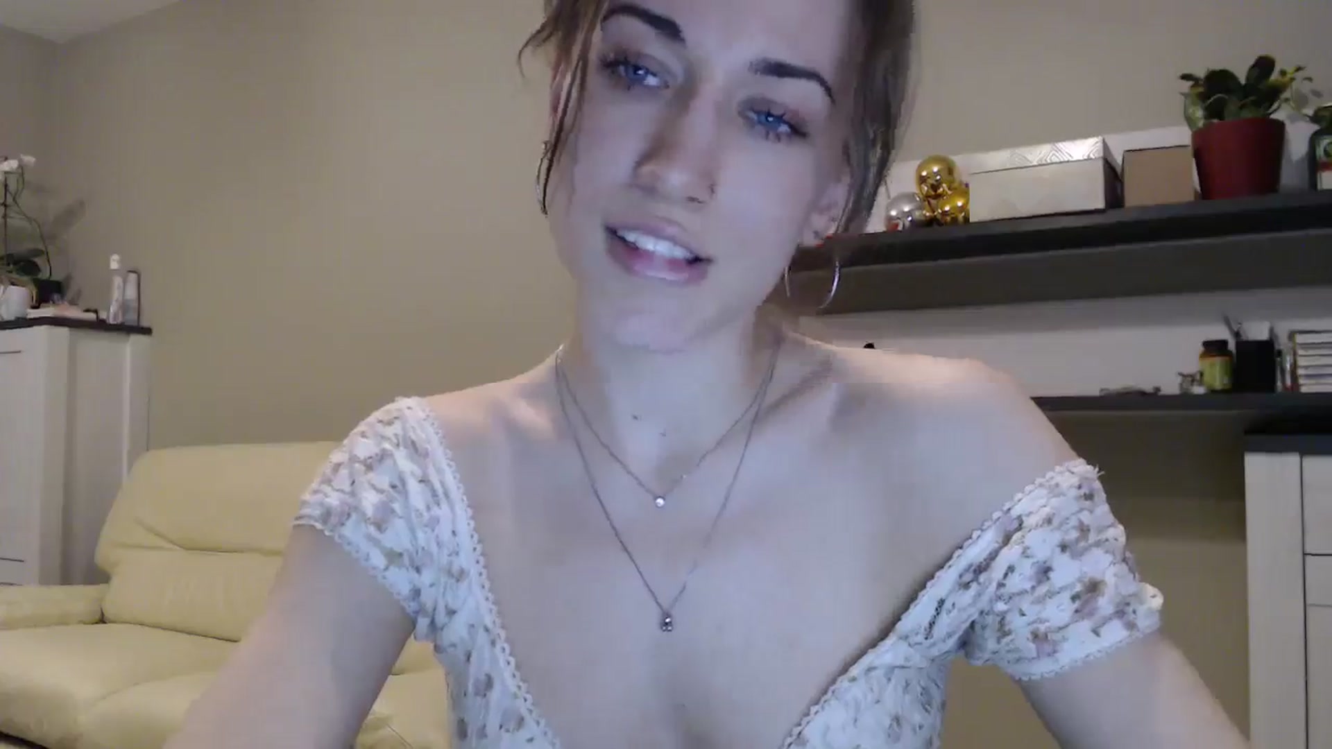 Gallery image thumbnail from GalaxyAnisia's myfreecams stream on, 02/10/2025, 01:27 image 7 of 20