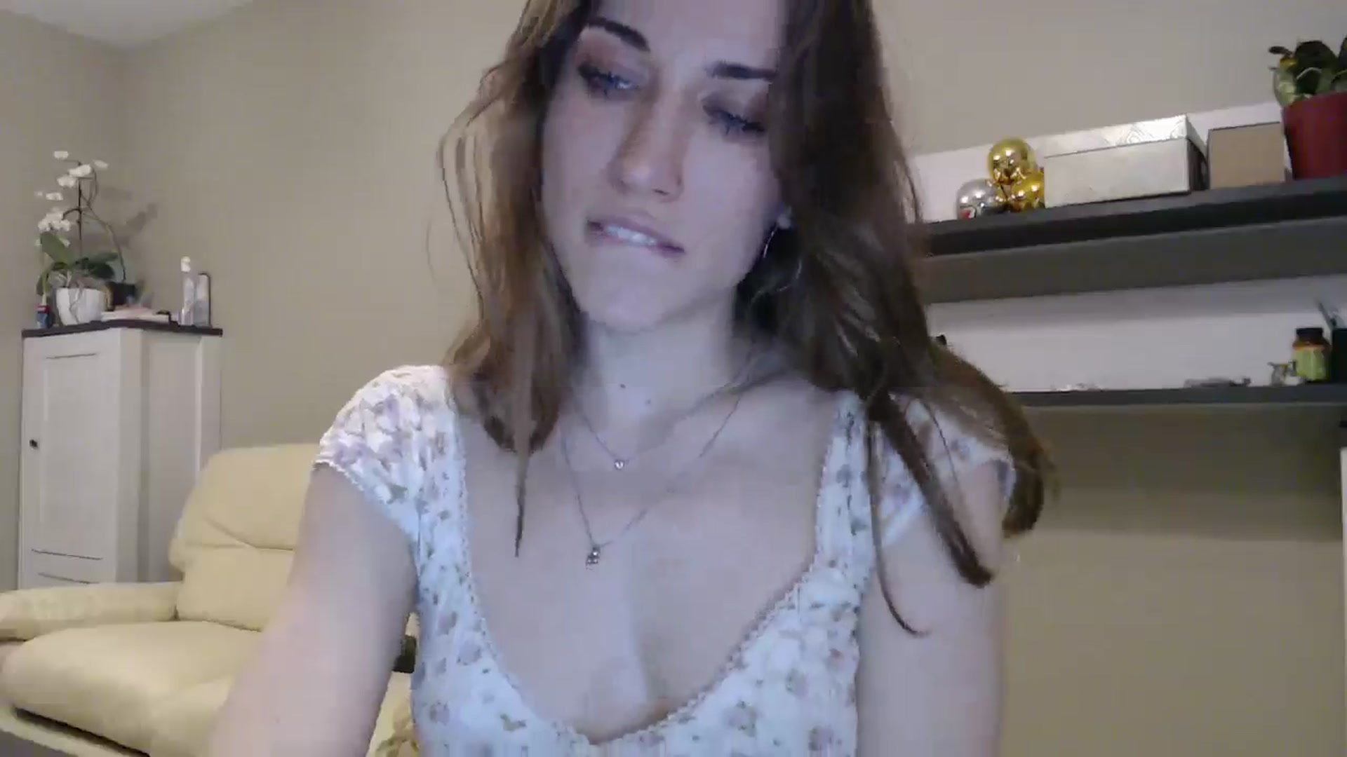Gallery image thumbnail from GalaxyAnisia's myfreecams stream on, 02/10/2025, 03:45 image 16 of 20