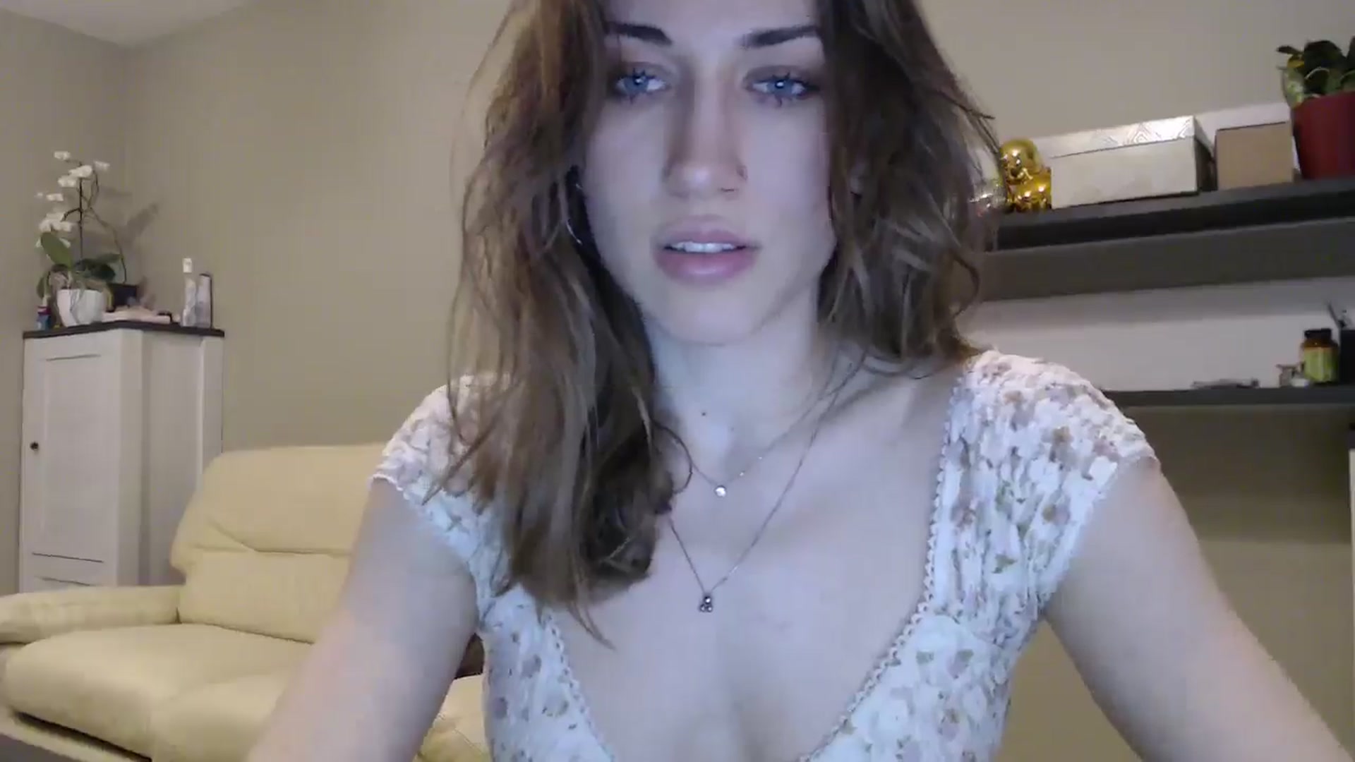 Gallery image thumbnail from GalaxyAnisia's myfreecams stream on, 02/10/2025, 03:45 image 3 of 20