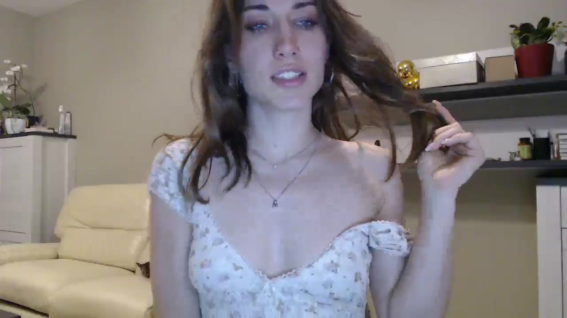 Gallery image thumbnail from GalaxyAnisia's myfreecams stream on, 02/10/2025, 04:32 image 14 of 20