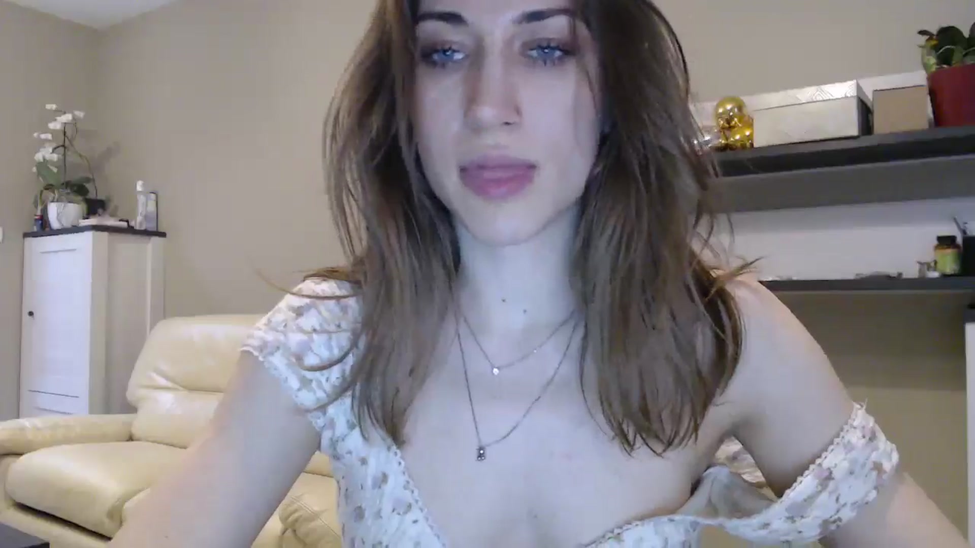 Gallery image thumbnail from GalaxyAnisia's myfreecams stream on, 02/10/2025, 07:29 image 13 of 20