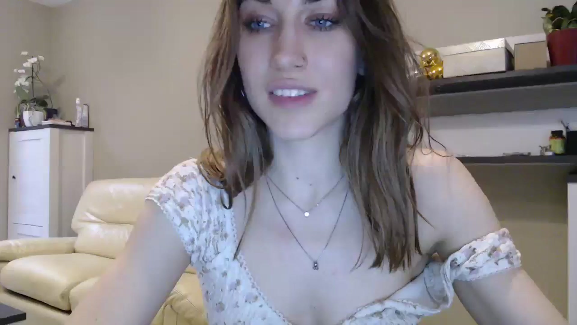 Gallery image thumbnail from GalaxyAnisia's myfreecams stream on, 02/10/2025, 08:08 image 13 of 20