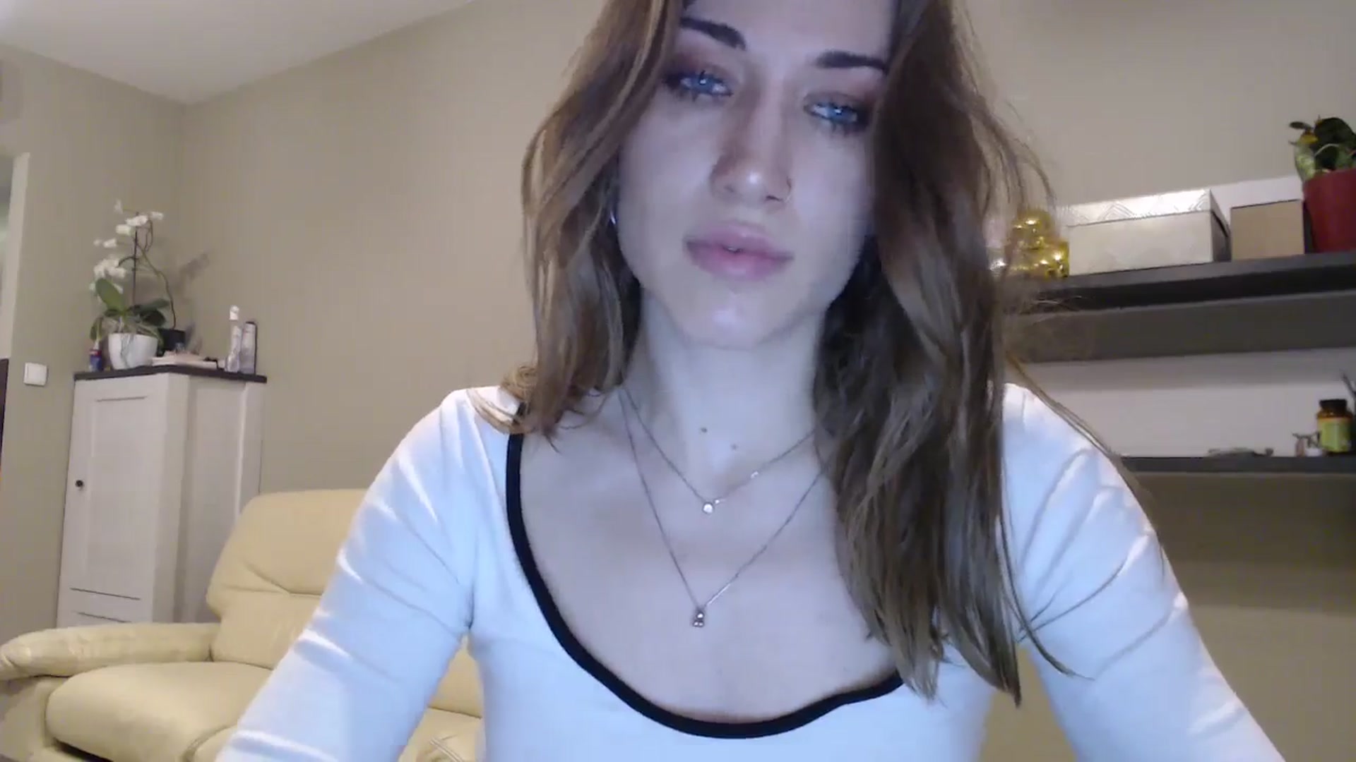 Gallery image thumbnail from GalaxyAnisia's myfreecams stream on, 02/13/2025, 01:37 image 13 of 20