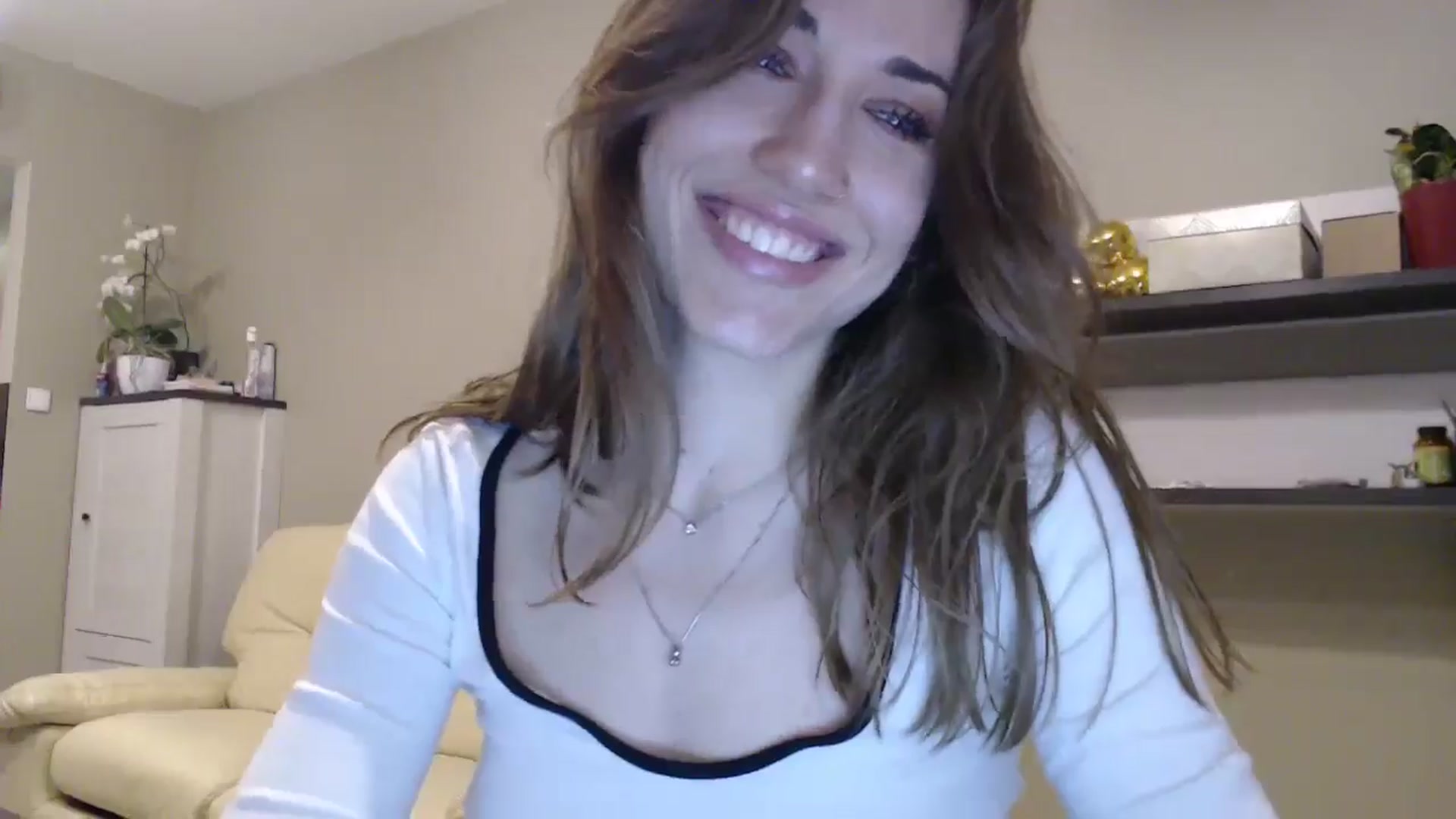 Gallery image thumbnail from GalaxyAnisia's myfreecams stream on, 02/13/2025, 01:37 image 15 of 20