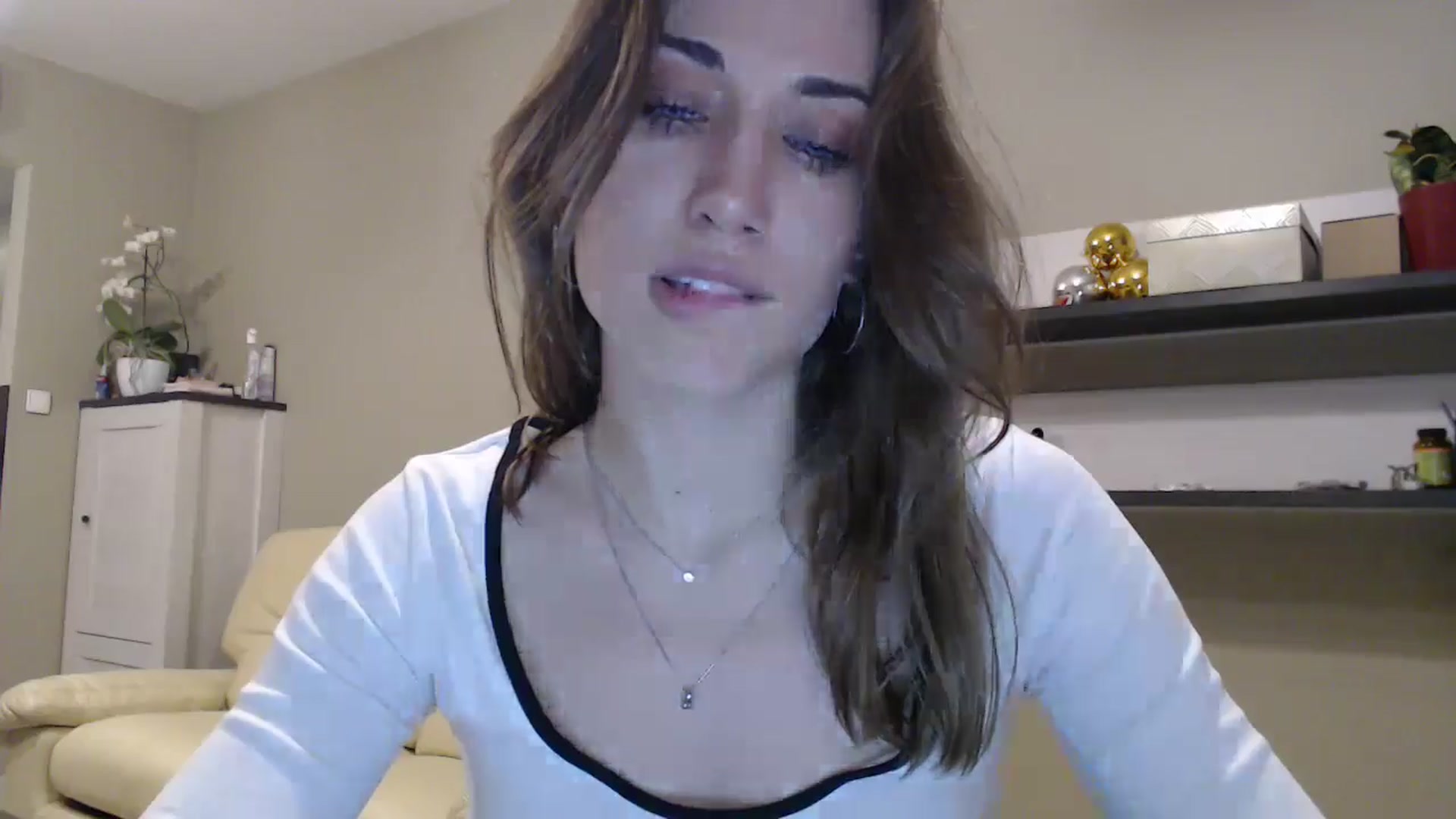 Gallery image thumbnail from GalaxyAnisia's myfreecams stream on, 02/13/2025, 01:37 image 12 of 20